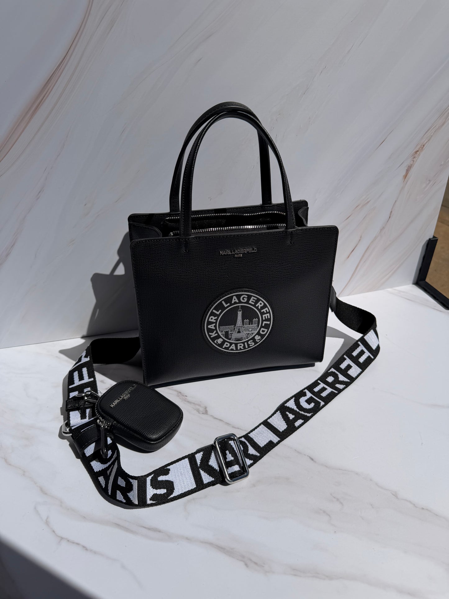 Crossbody Karl Lagerfeld con Strap grueso Negra