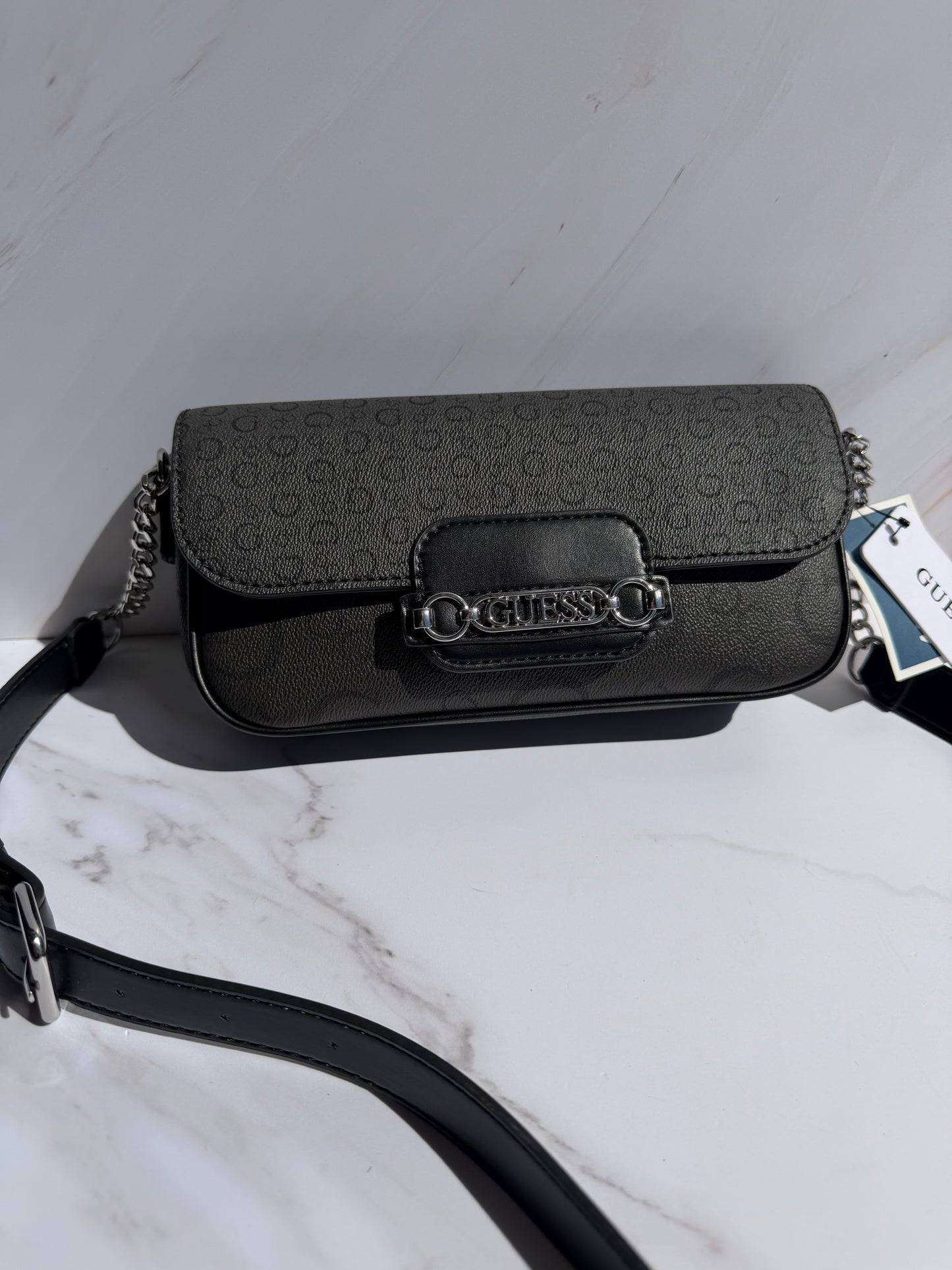 Crossbody GUESS Negra con logo