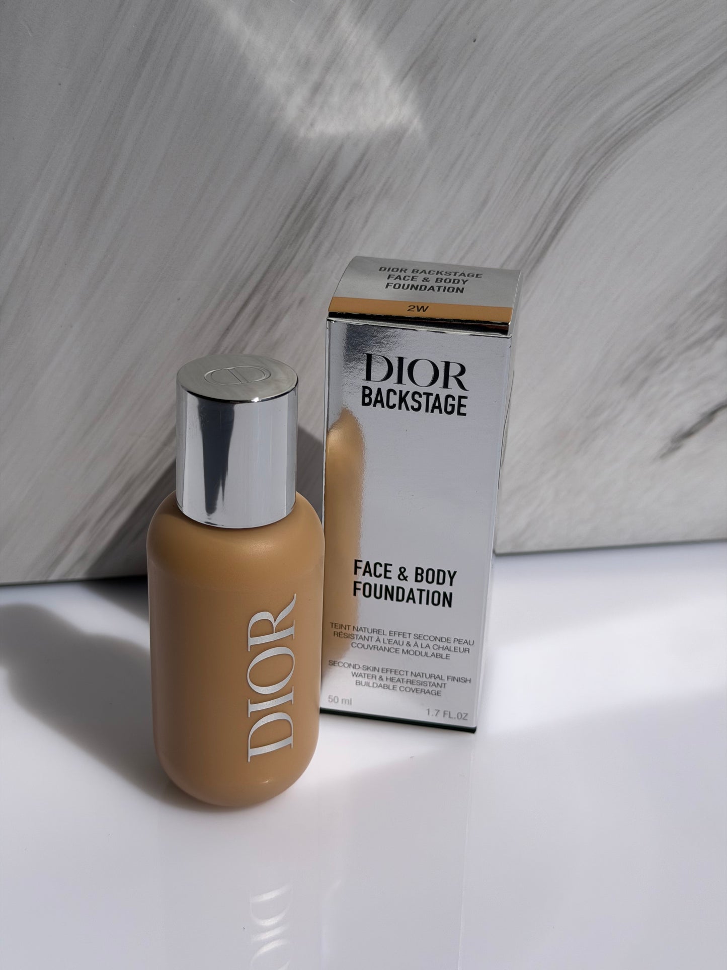 DIOR Backstage Face & Body Foundation TONO- 2W