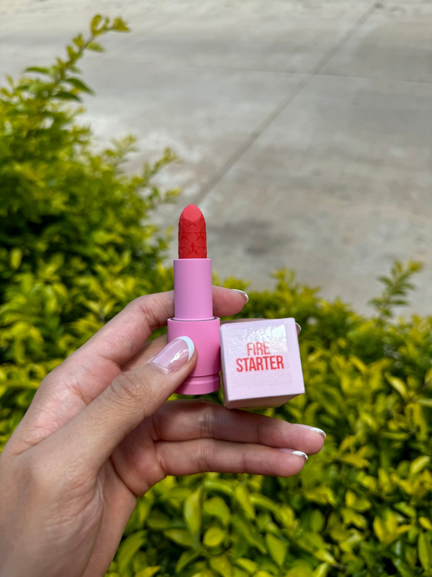 LIPSTICK VELVET TRAP- JEFFREE STAR