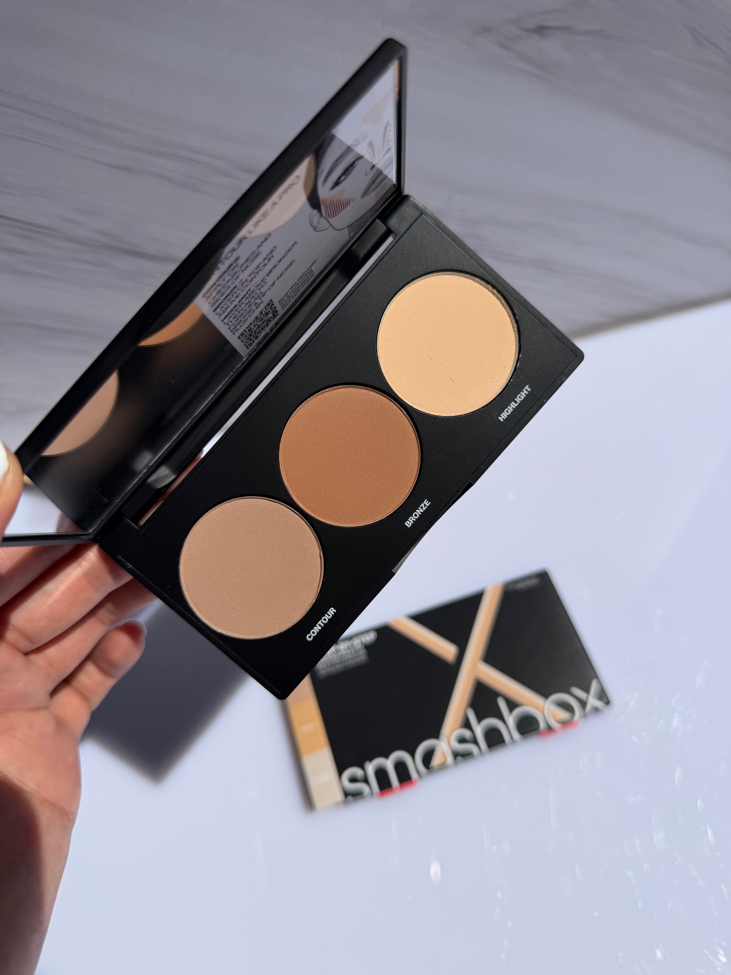 Smashbox-Step-By-Step Contour Palette – Contour, Bronzer & Highlighter- light-Medium