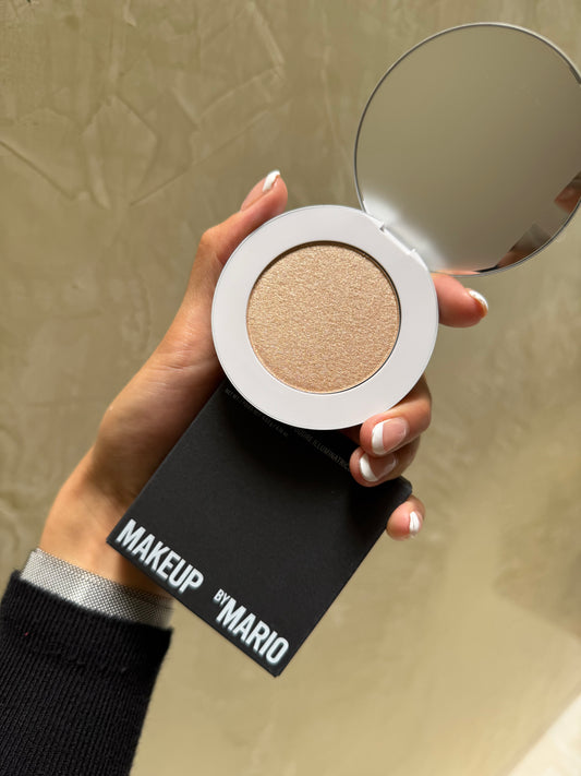 MAKEUP BY MARIO Soft Glow Highlighter Tono- GOLDEN