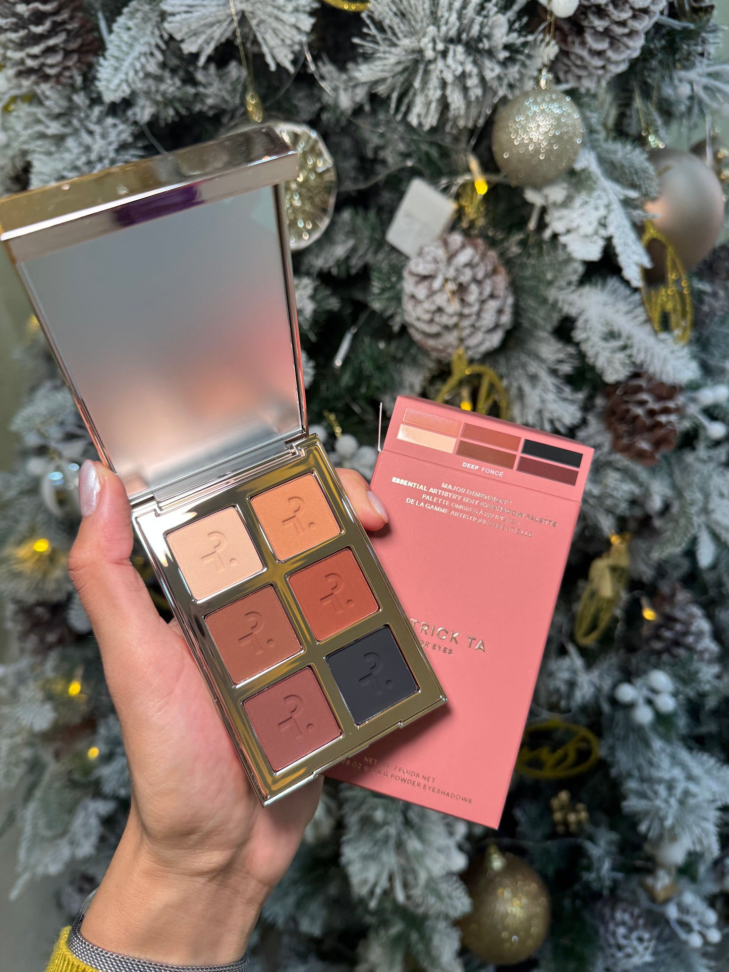 PATRICK TA Major Dimension Essential Artistry Edit Eyeshadow Palette- DEEP FONCE