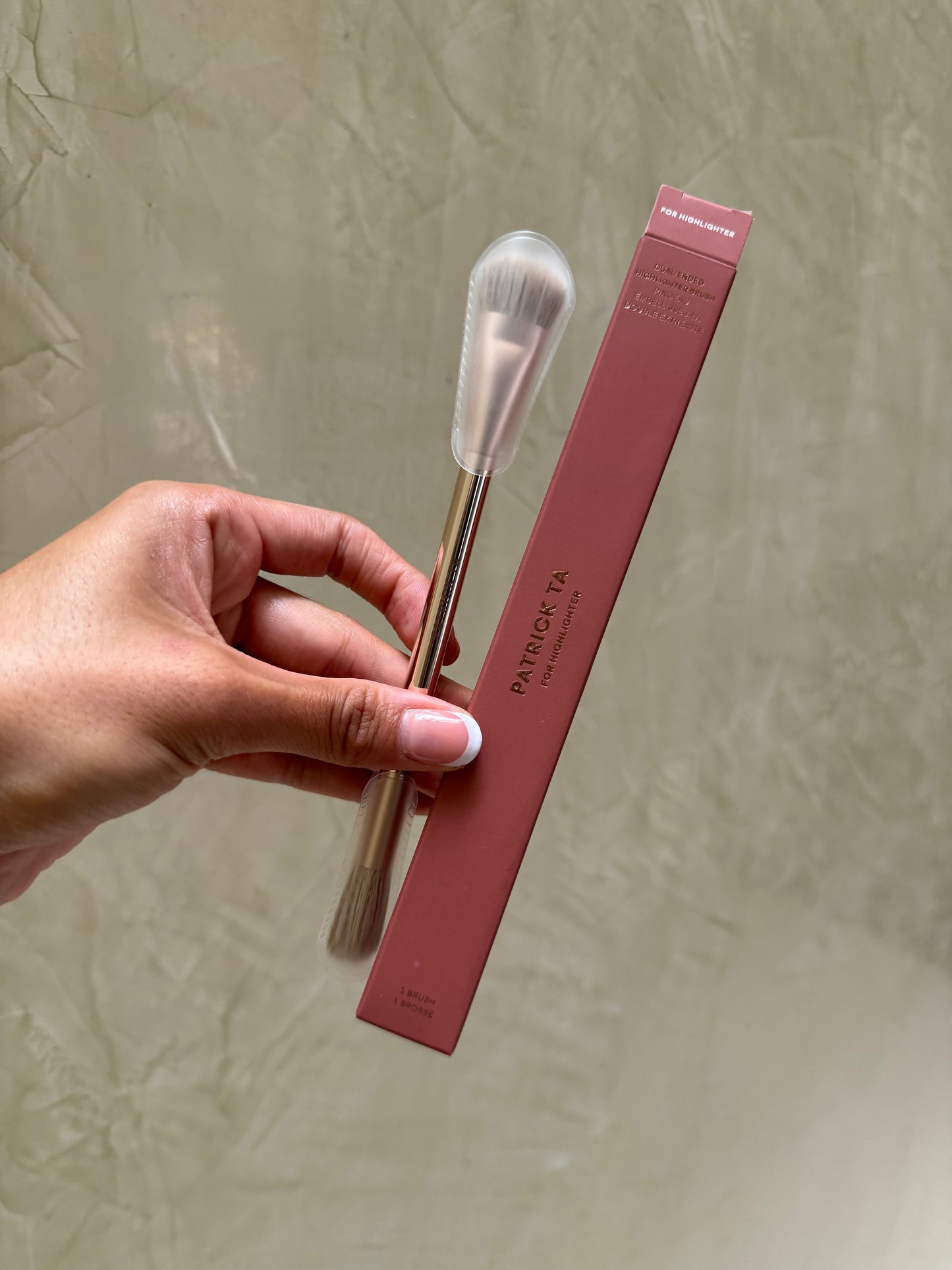 PATRICK TA Dual Ended Highlighter Brush