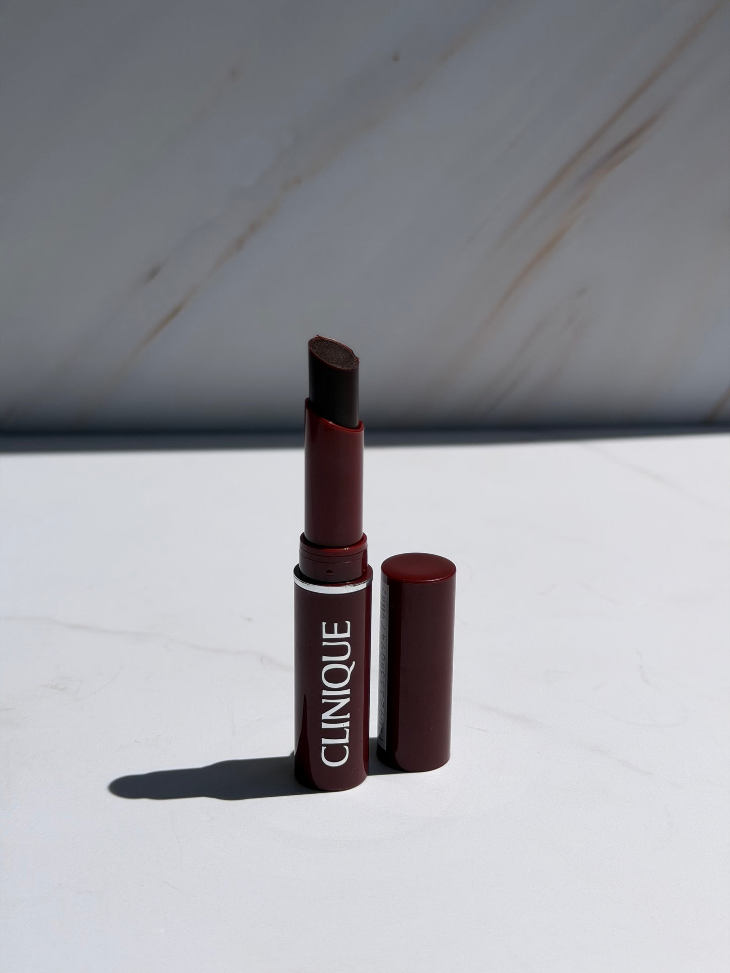 Clinique- Almost Lipstick tono Black Honey