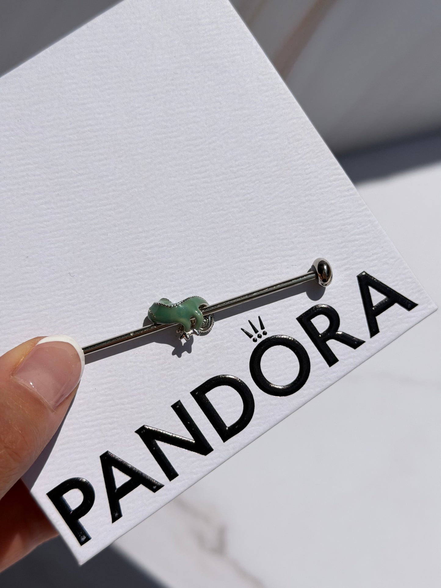 Charm Pascal de Enredados de Disney que Cambia de Color PANDORA