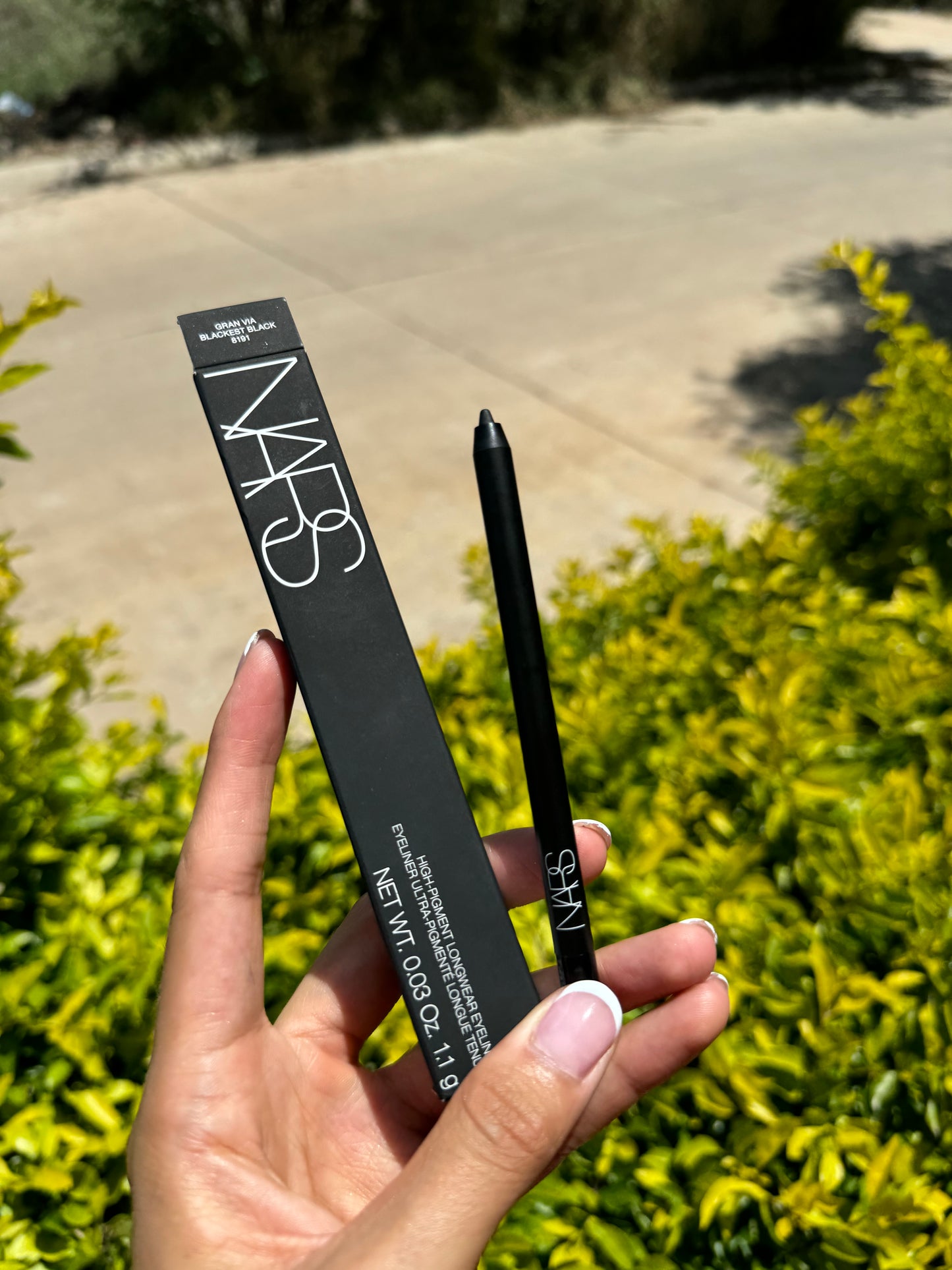 HIGH-PIGMENT LONGWEAR EYELINER NARS