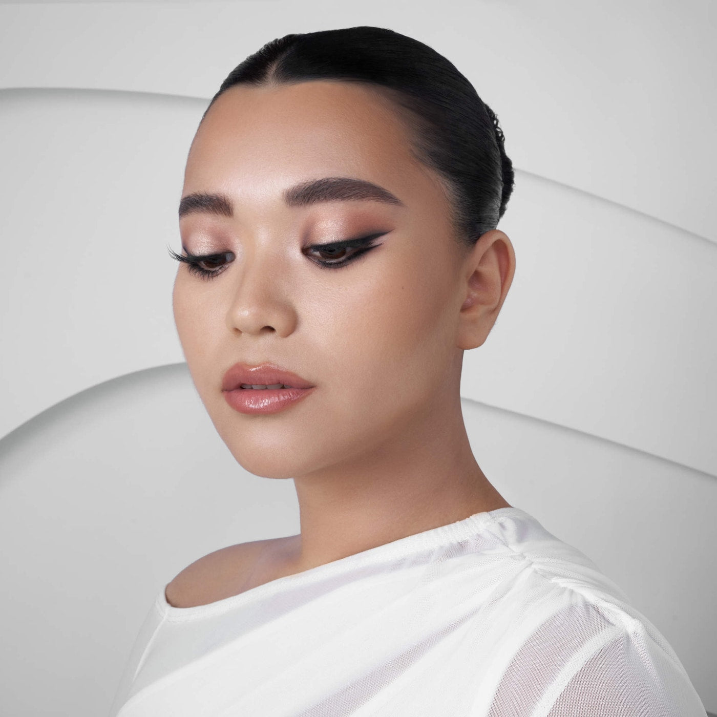 NATASHA DENONA Eye Sculpt Texture & Tone Eyeshadow Palette- SOFT