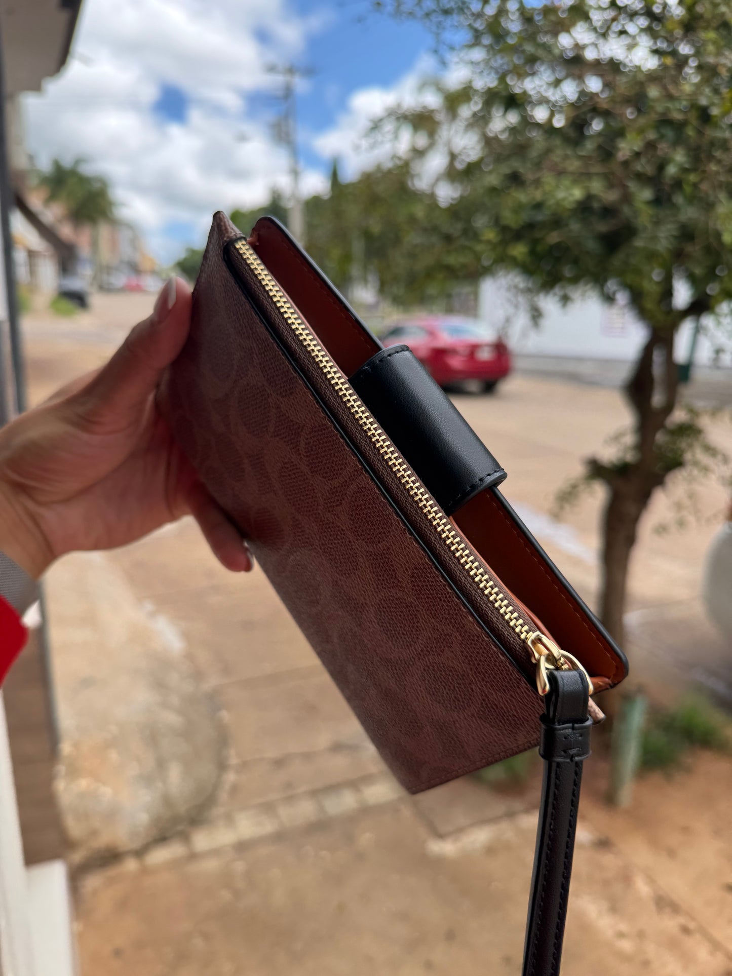 Phone Wallet COACH In Signature Canvas Gold/Tan/Black