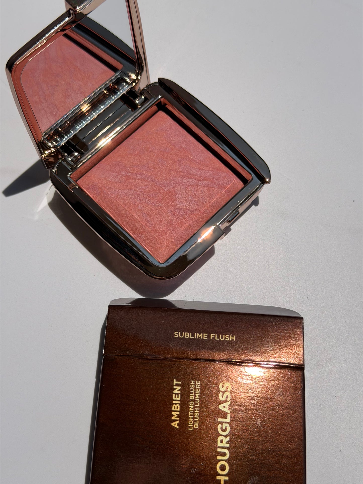 Hourglass Ambient Lighting Blush Collection tono SUBLIME FLUSH