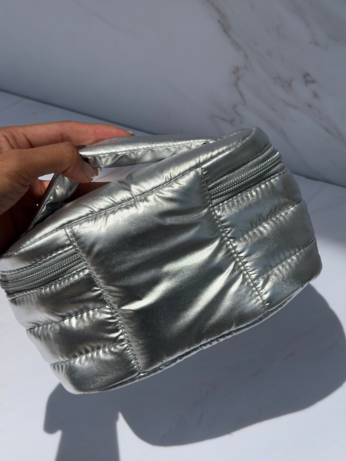 Makeup Bag- MARC JACOBS cosmetiquera plata