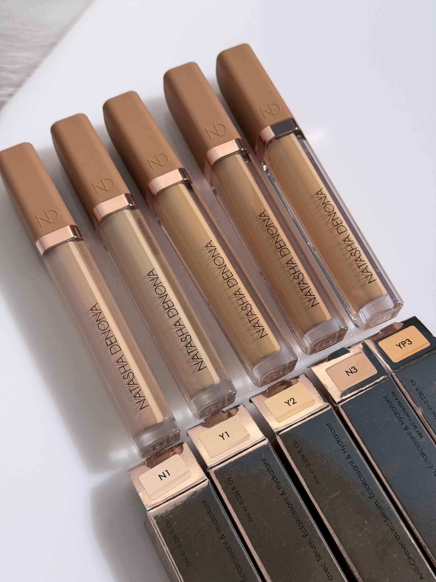 NATASHA DENONA Hy-Glam Brightening & Hydrating Medium to Full Coverage Crease Proof Serum Concealer