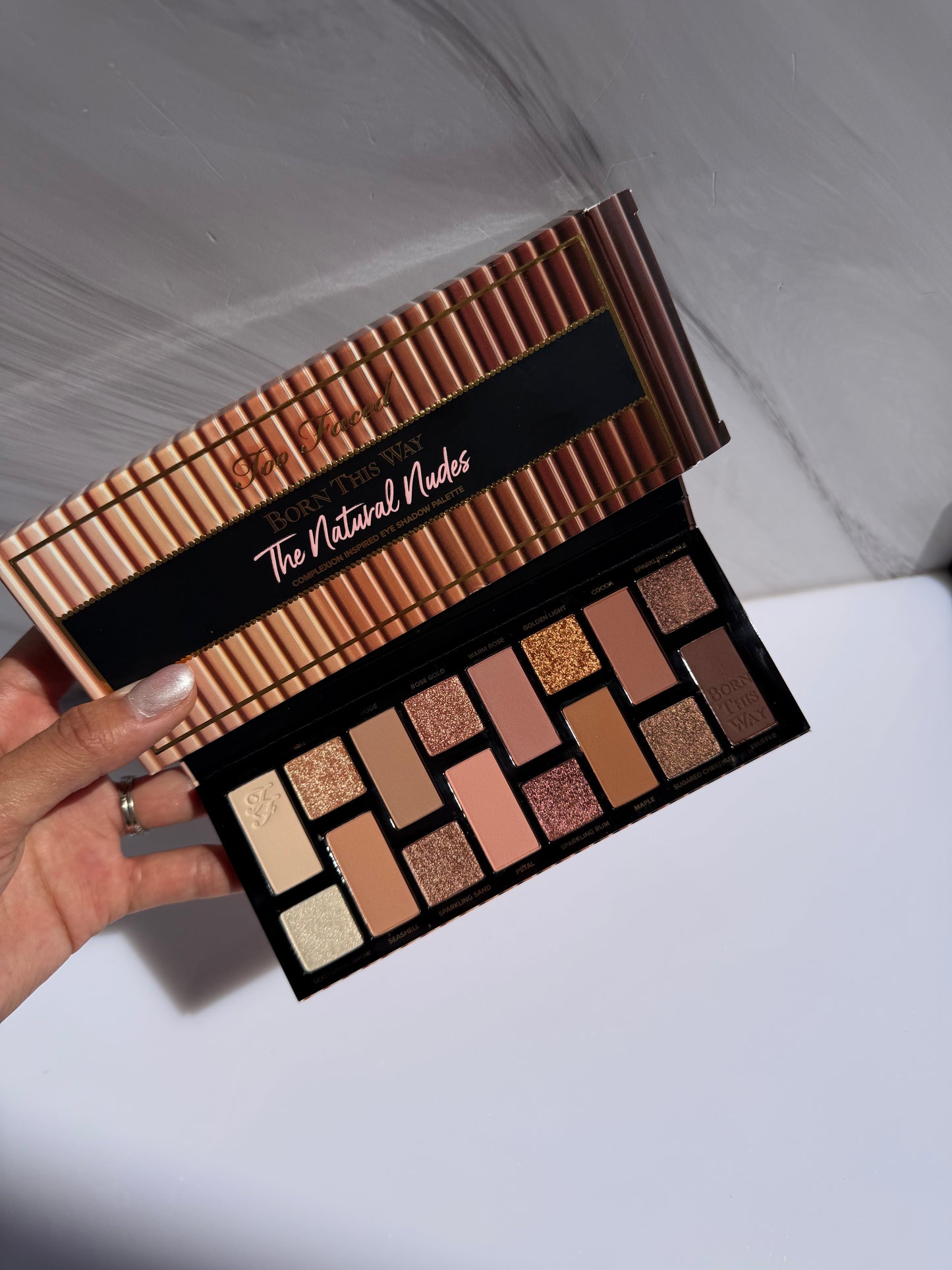 Too Faced- Born This Way The Natural Nudes Eyeshadow Palette
