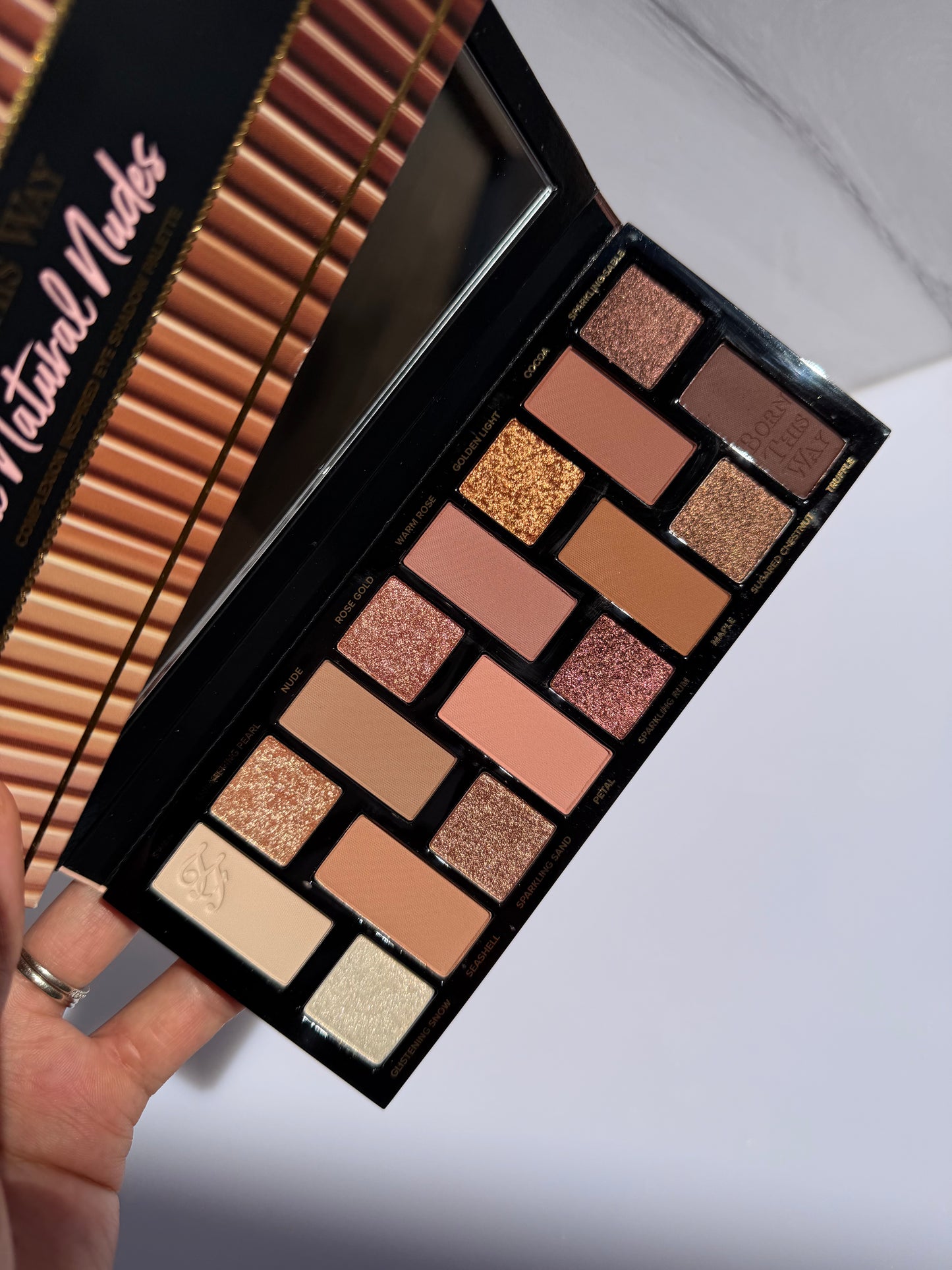 Too Faced- Born This Way The Natural Nudes Eyeshadow Palette