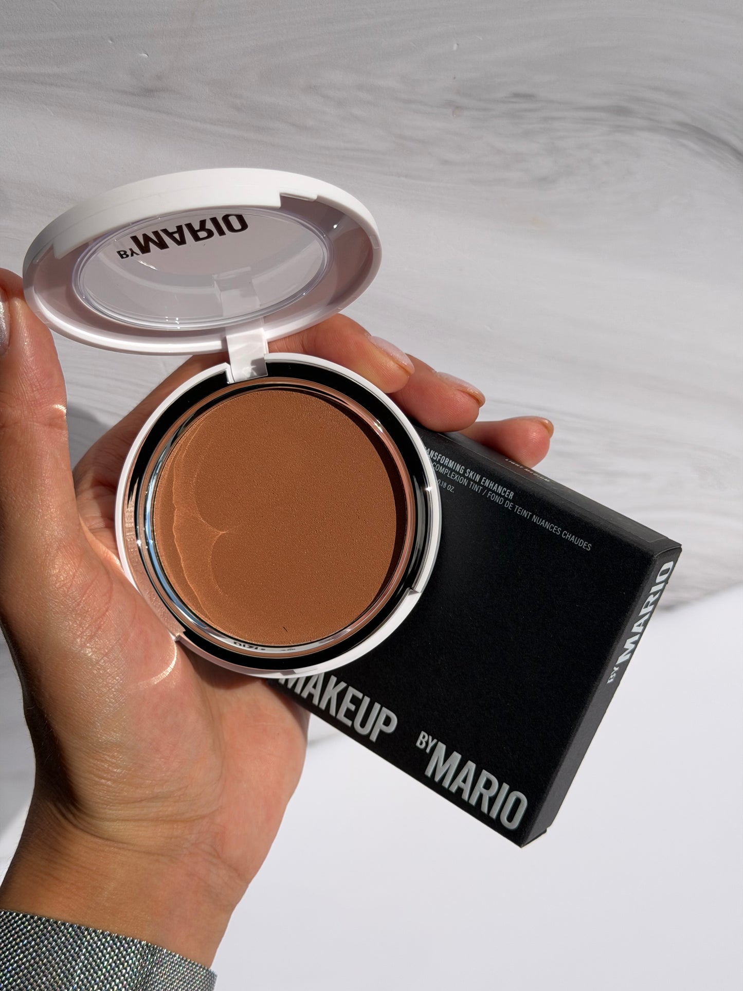 MAKEUP BY MARIO SoftSculpt Transforming Skin Enhancer- TONO- LIGHT MEDIUM