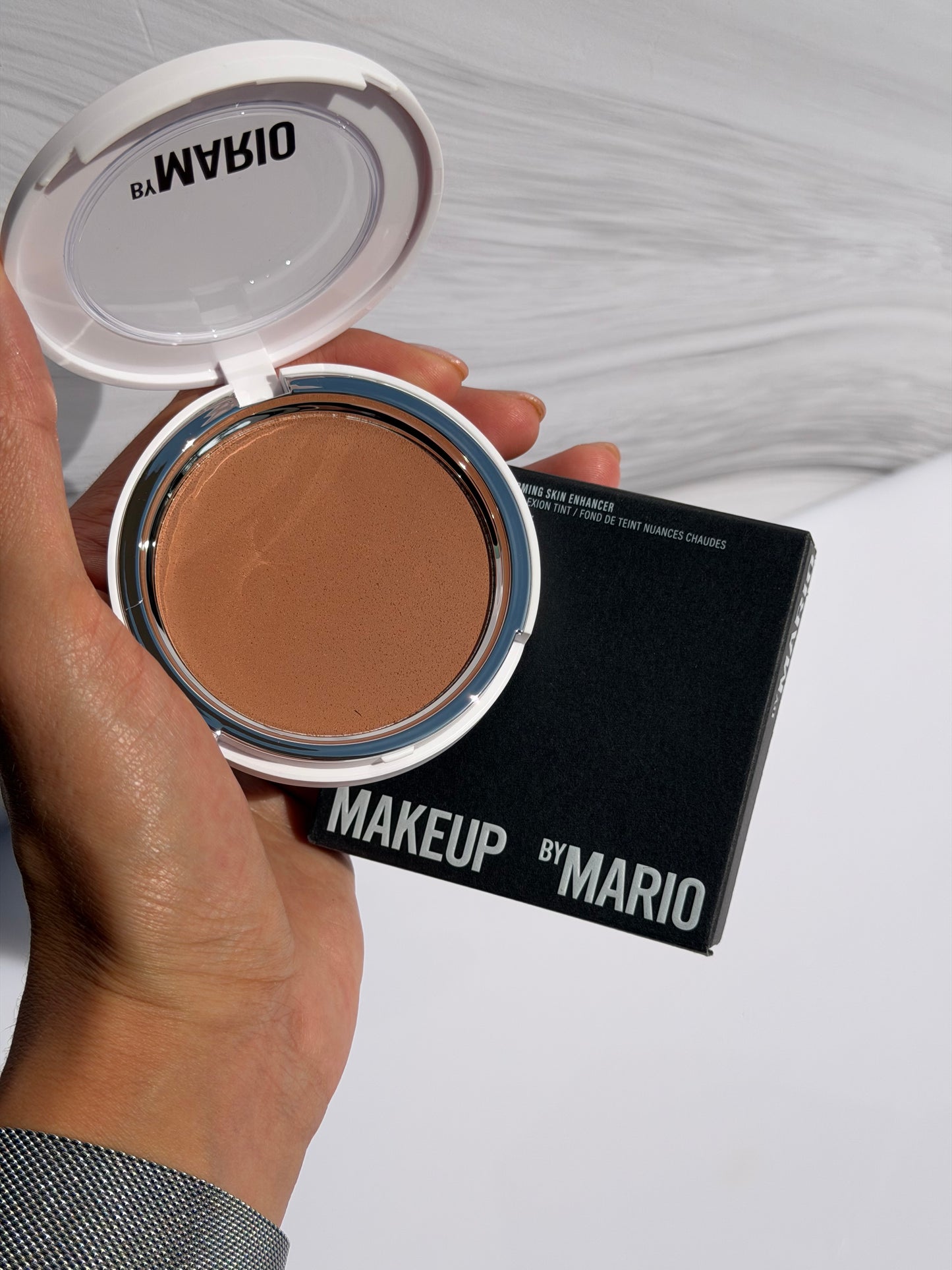 MAKEUP BY MARIO SoftSculpt Transforming Skin Enhancer- TONO- LIGHT MEDIUM