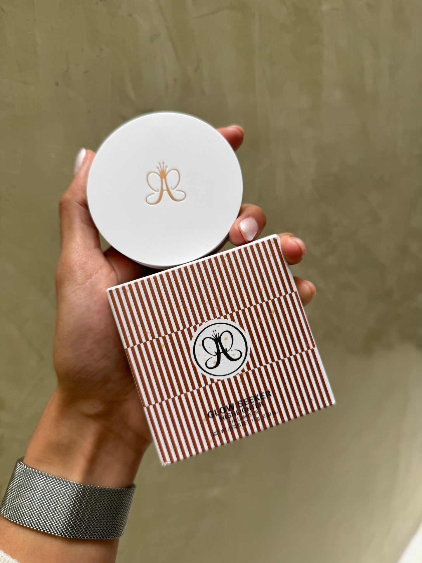 Anastasia Beverly Hills Glow Seeker Champagne Gold Powder Highlighter Tono- ETHEREAL