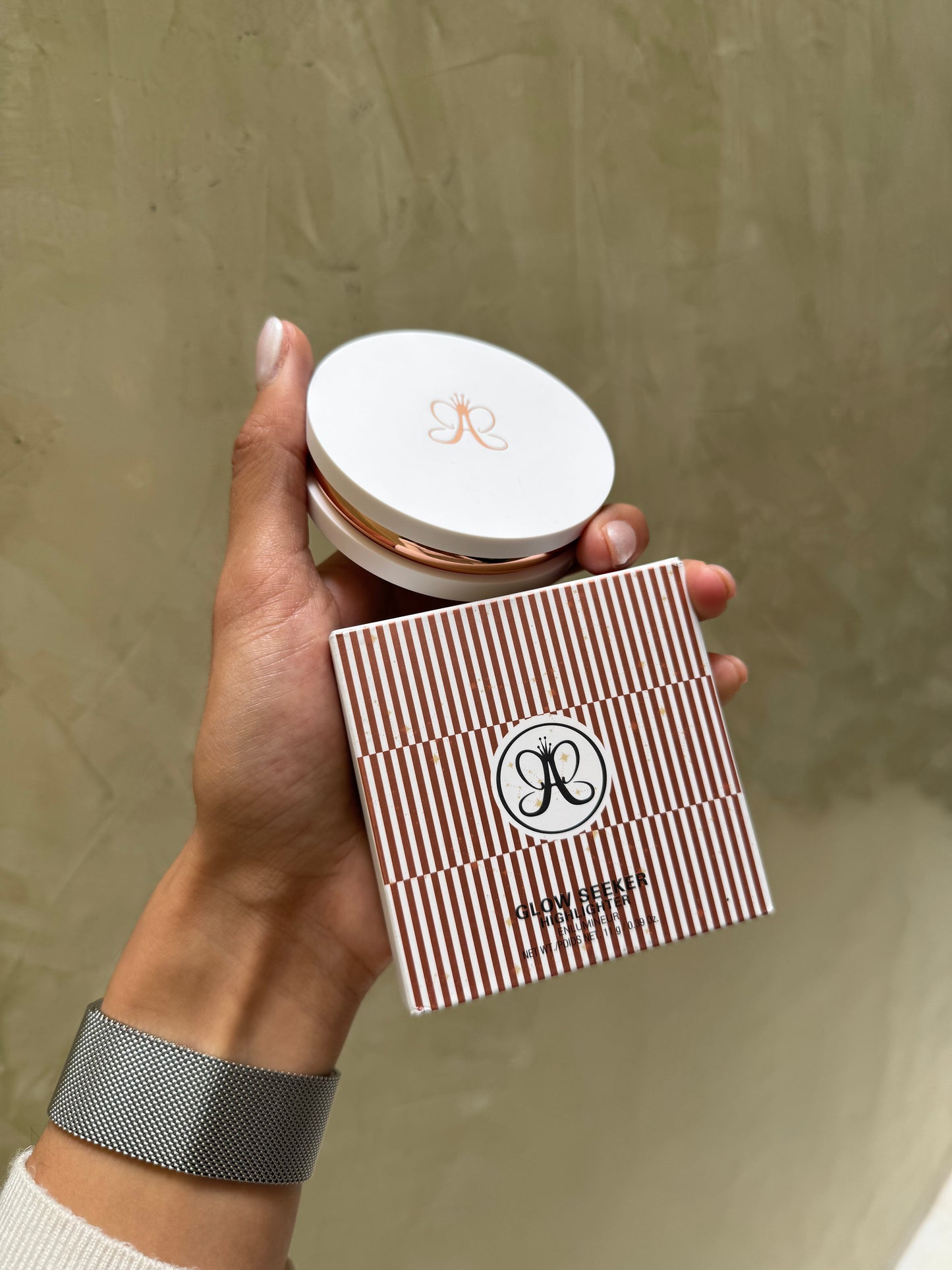 Anastasia Beverly Hills Glow Seeker Champagne Gold Powder Highlighter Tono- ETHEREAL