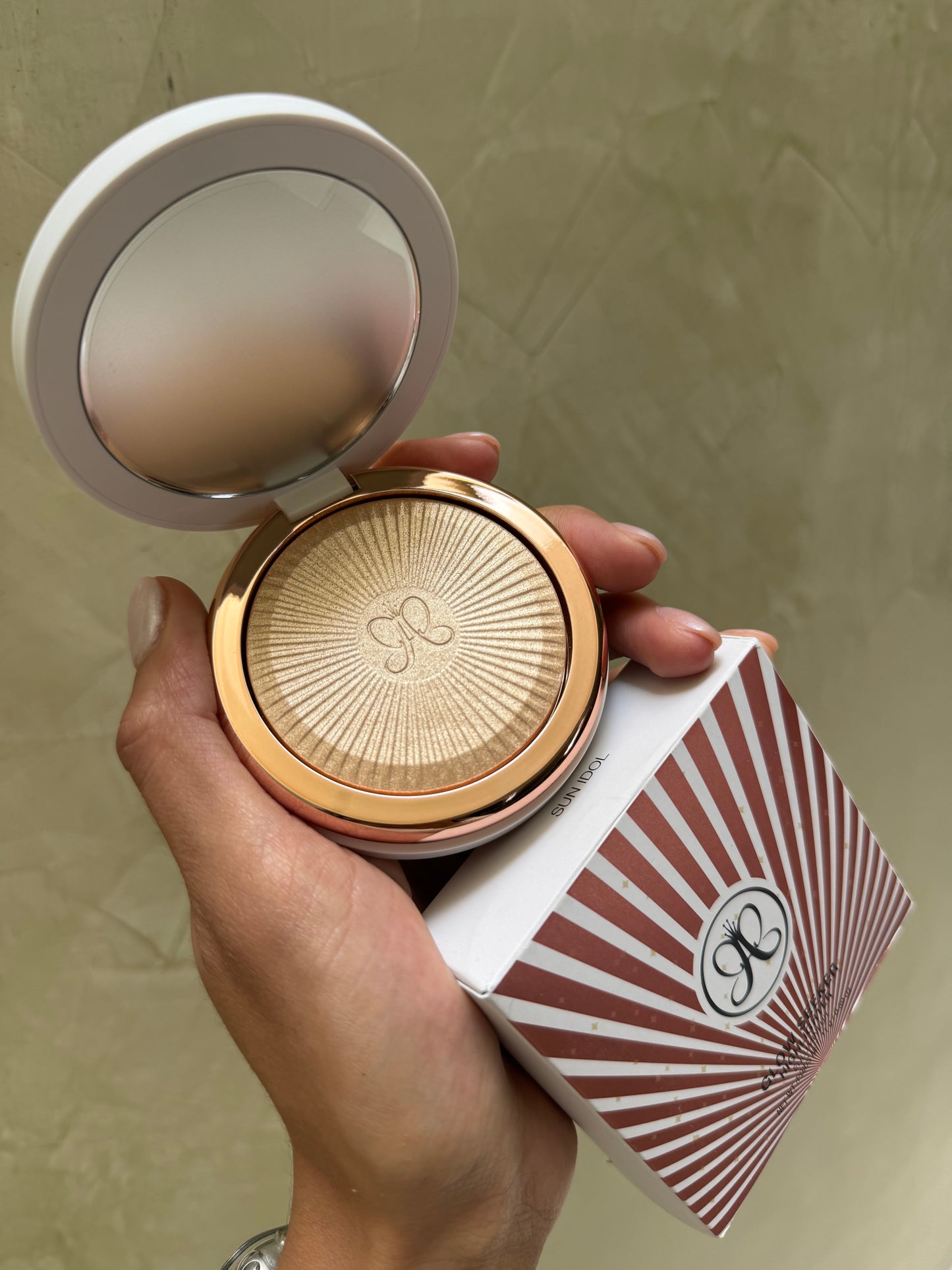 Anastasia Beverly Hills Glow Seeker Champagne Gold Powder Highlighter Tono- SUN IDOL