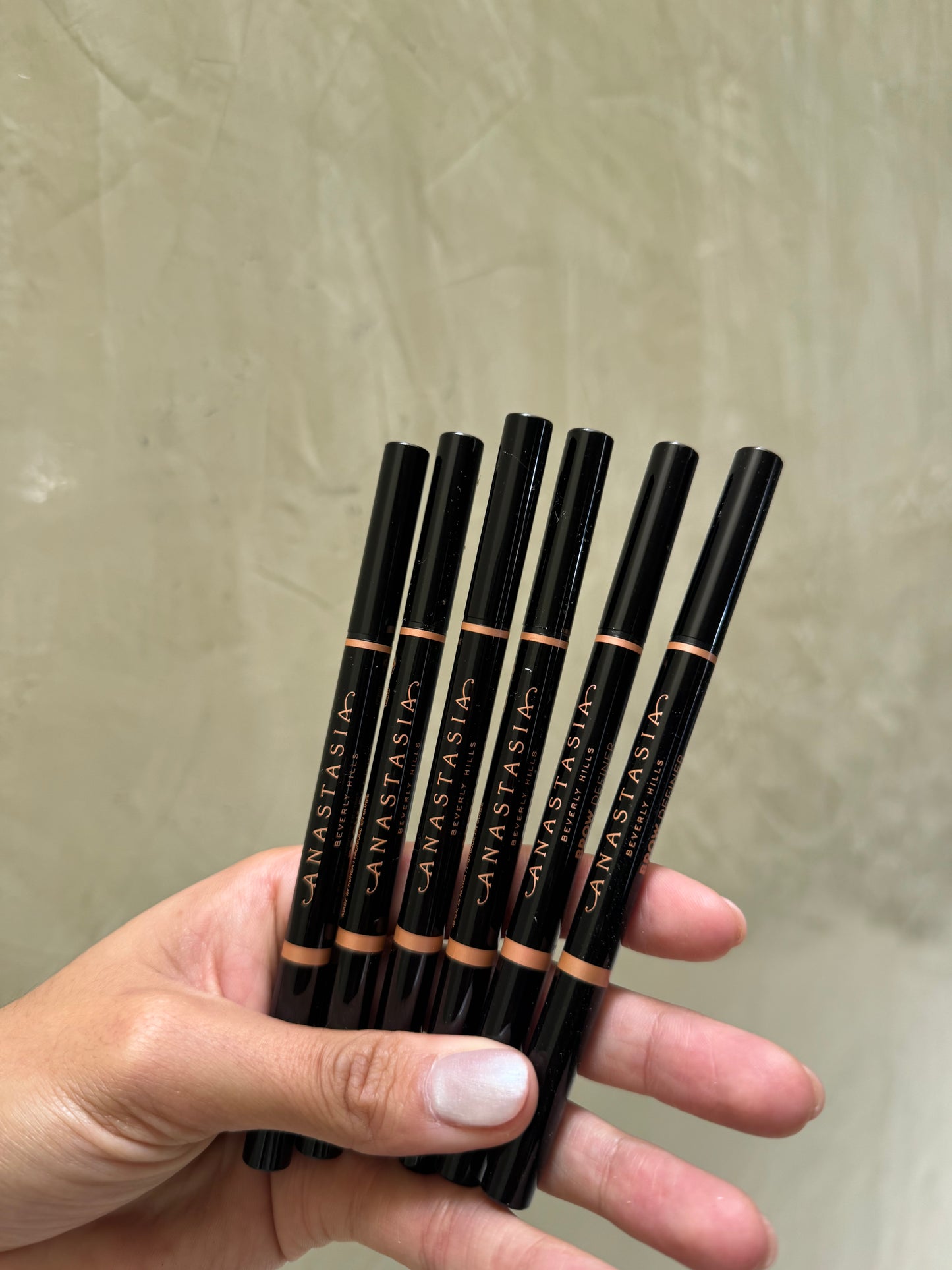 Anastasia Beverly Hills Brow Definer 3-in-1 Triangle Tip Easy Precision Eyebrow Pencil