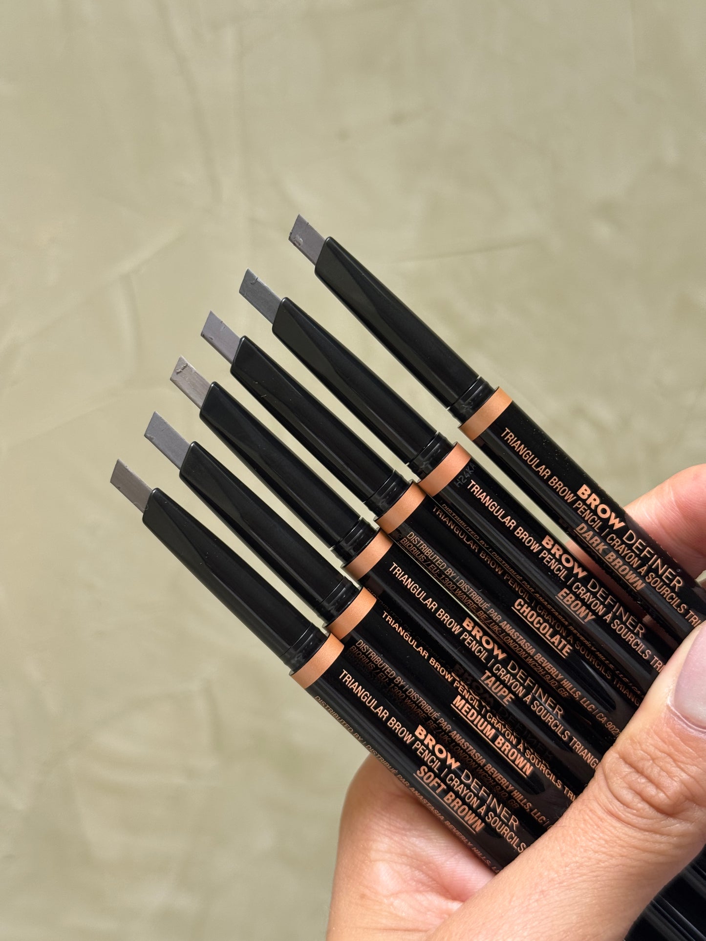 Anastasia Beverly Hills Brow Definer 3-in-1 Triangle Tip Easy Precision Eyebrow Pencil