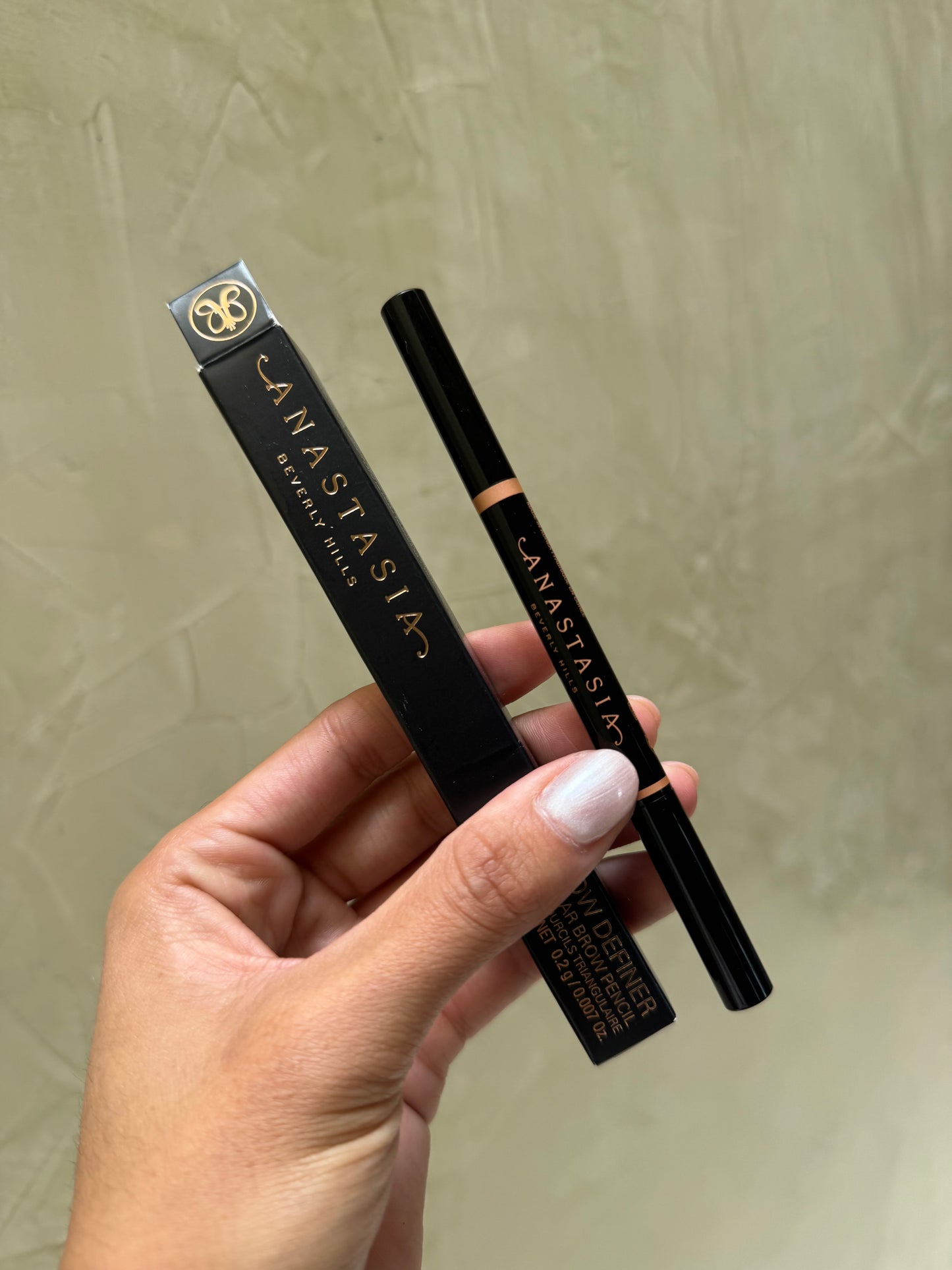 Anastasia Beverly Hills Brow Definer 3-in-1 Triangle Tip Easy Precision Eyebrow Pencil