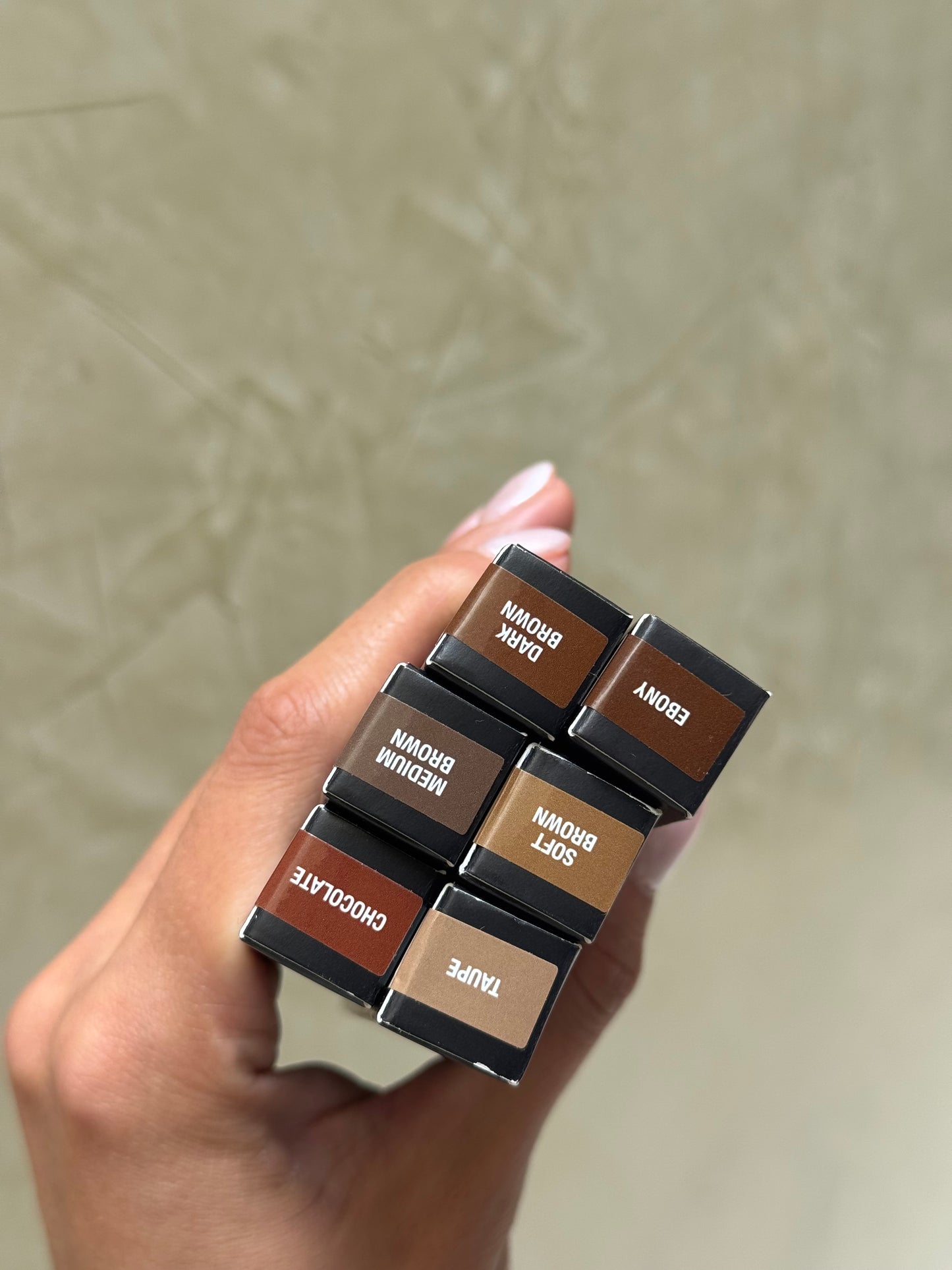 Anastasia Beverly Hills Brow Definer 3-in-1 Triangle Tip Easy Precision Eyebrow Pencil