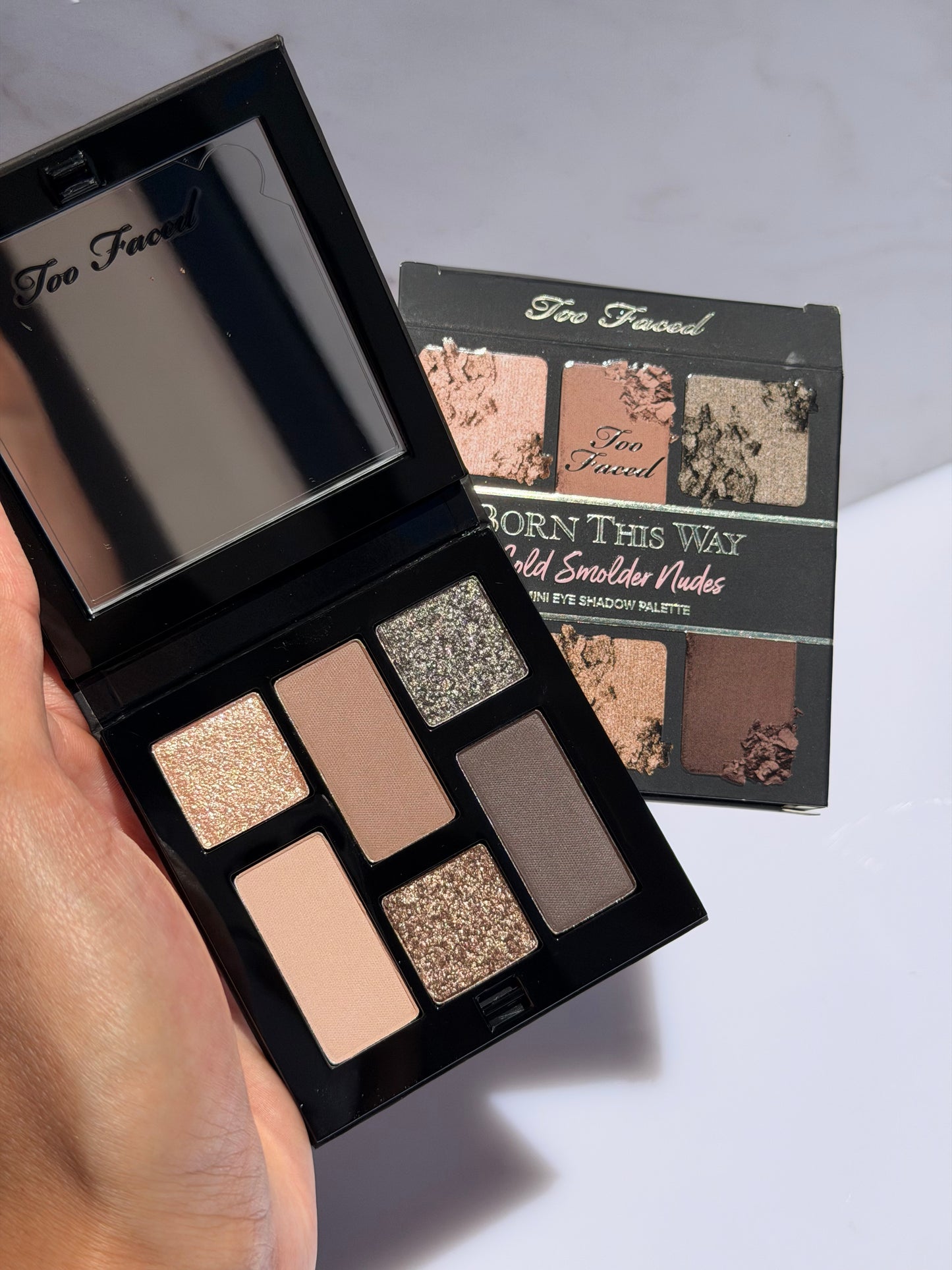 Too Faced-Mini Born This Way Complexion-Inspired Eyeshadow Palette