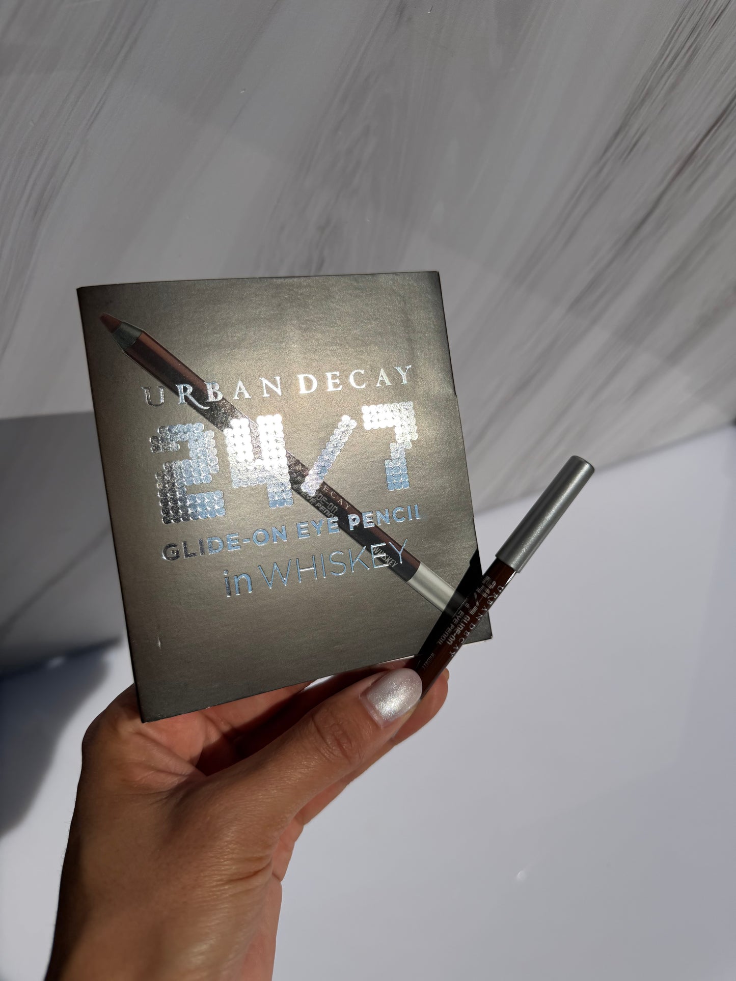 Mini Glide- On Eye Pencil Urban Decay 24/7 Tono- WHISKEY
