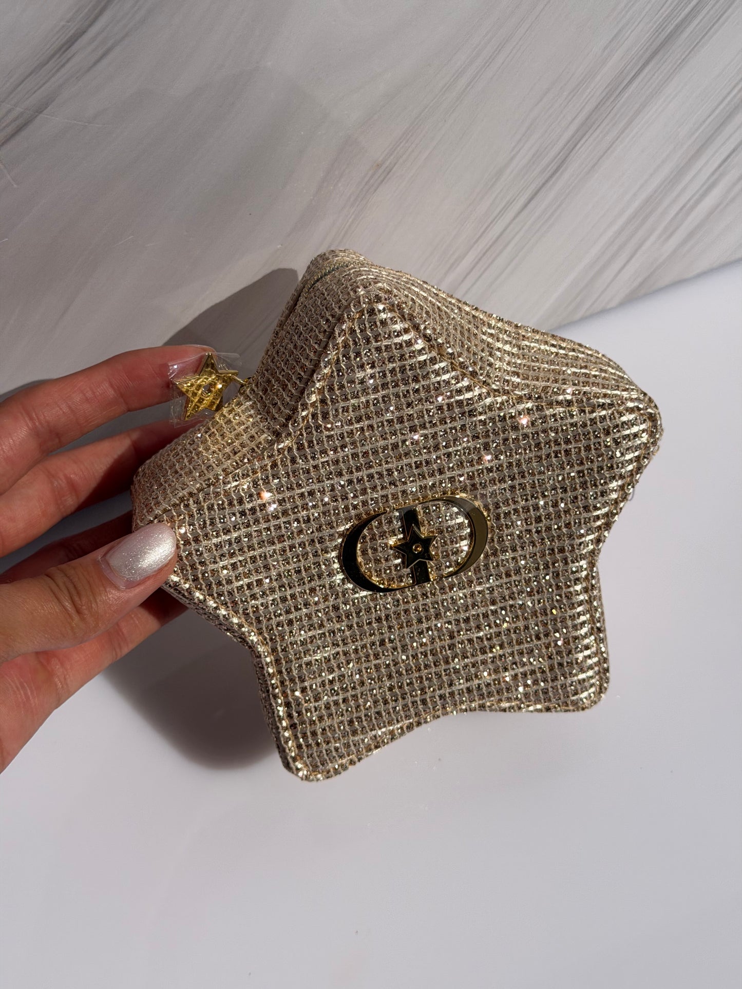 Cosmetiquera DIOR en Estrella Dorada
