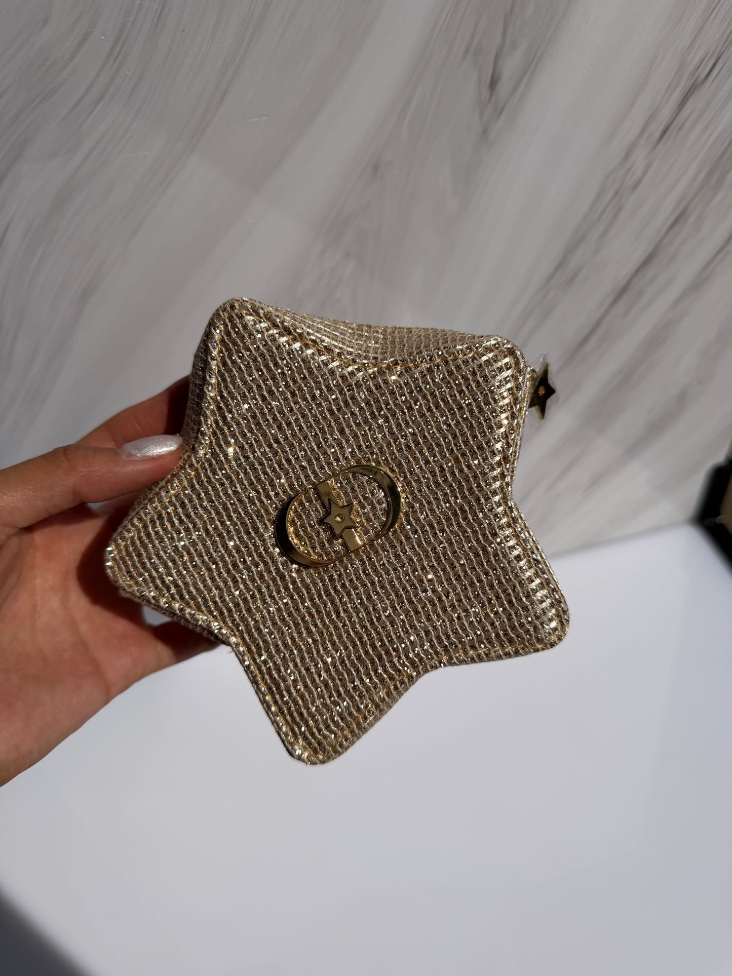 Cosmetiquera DIOR en Estrella Dorada