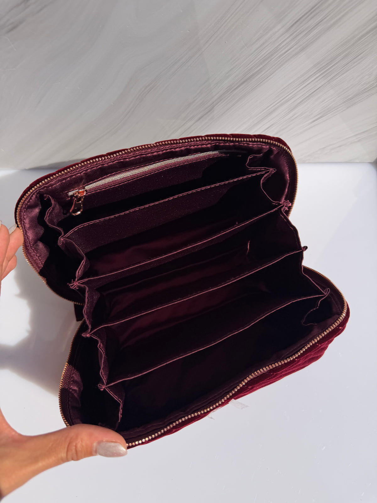 MAKEUP BAG OF DREAMS - Charlotte Tilbury Cosmetiquera