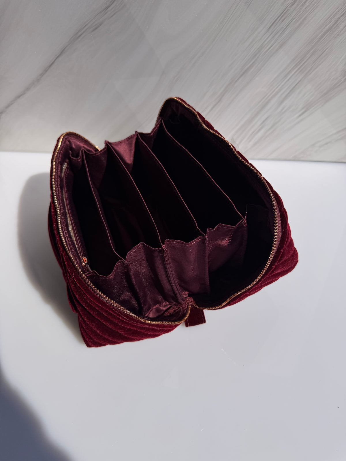 MAKEUP BAG OF DREAMS - Charlotte Tilbury Cosmetiquera