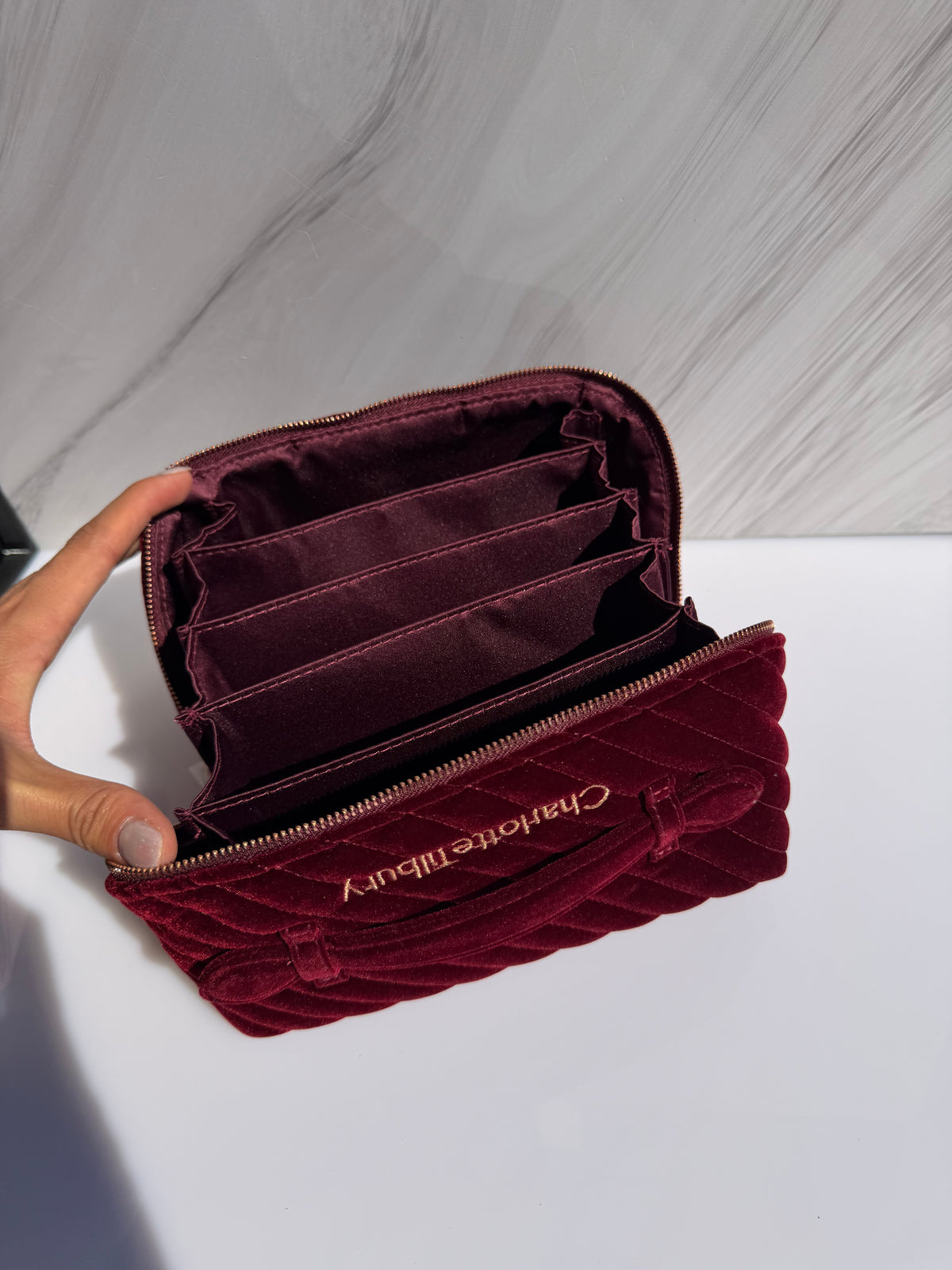 MAKEUP BAG OF DREAMS - Charlotte Tilbury Cosmetiquera