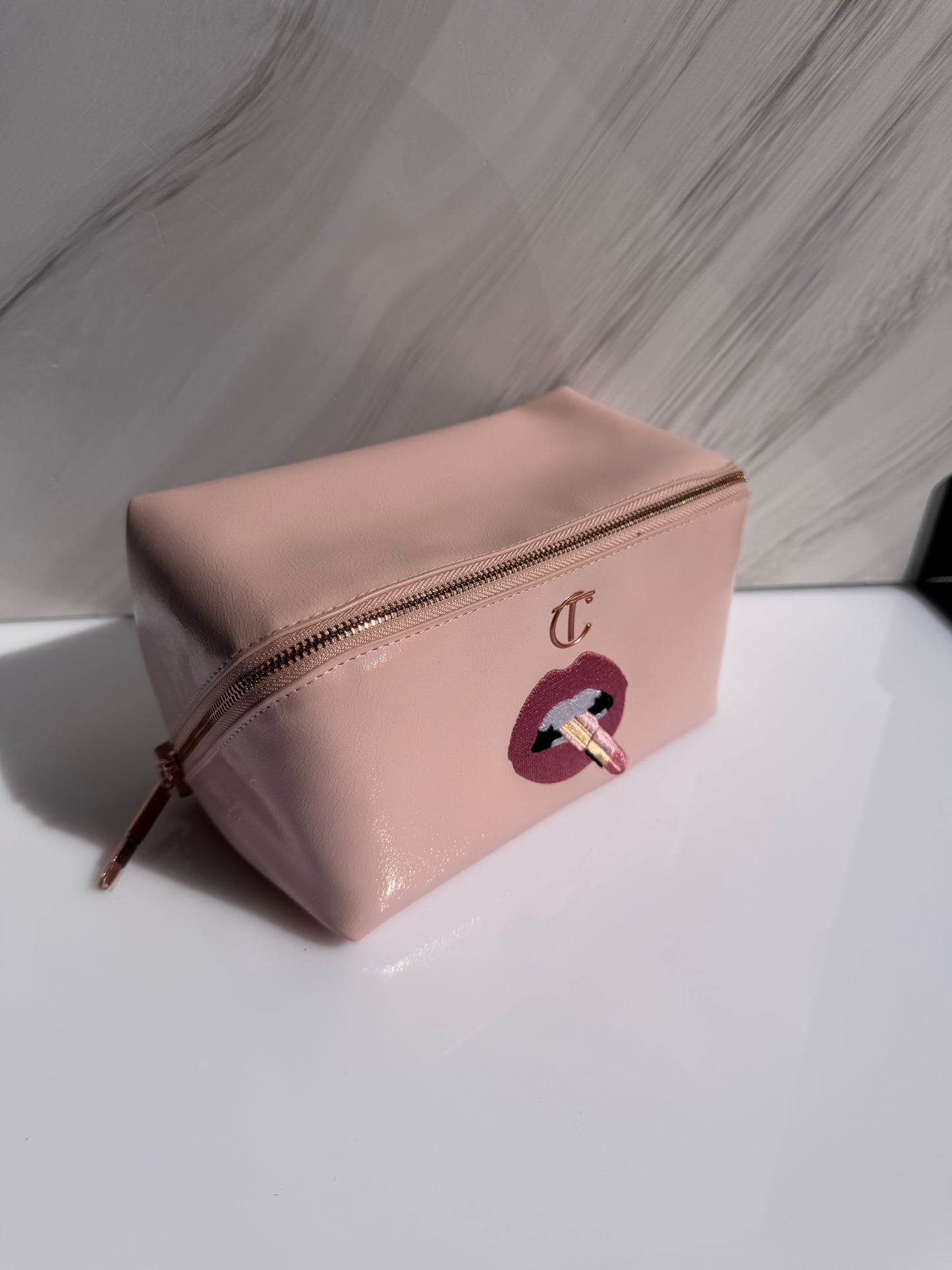 Cosmetiquera Charlotte Tilbury- Edición Limitada Makeup bag