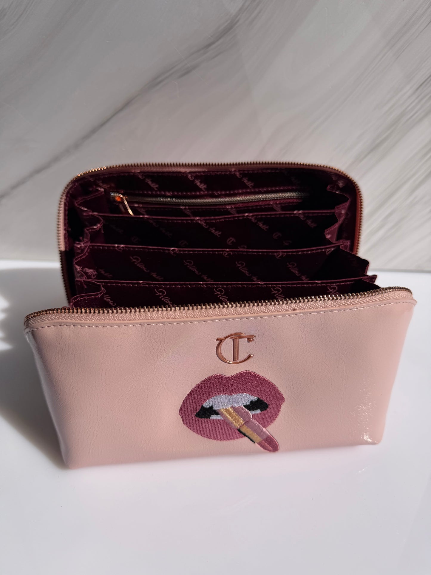 Cosmetiquera Charlotte Tilbury- Edición Limitada Makeup bag