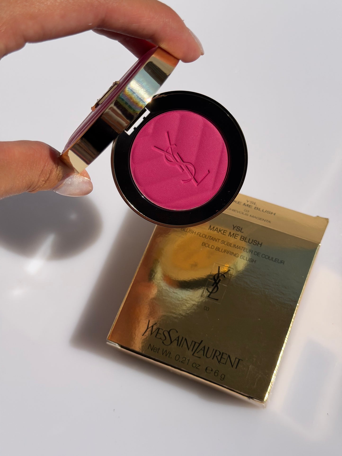 Make me Blush 24H Biuldable Blurring Powder Blush YSL- 03 MISCHIEVOUS MAGETA