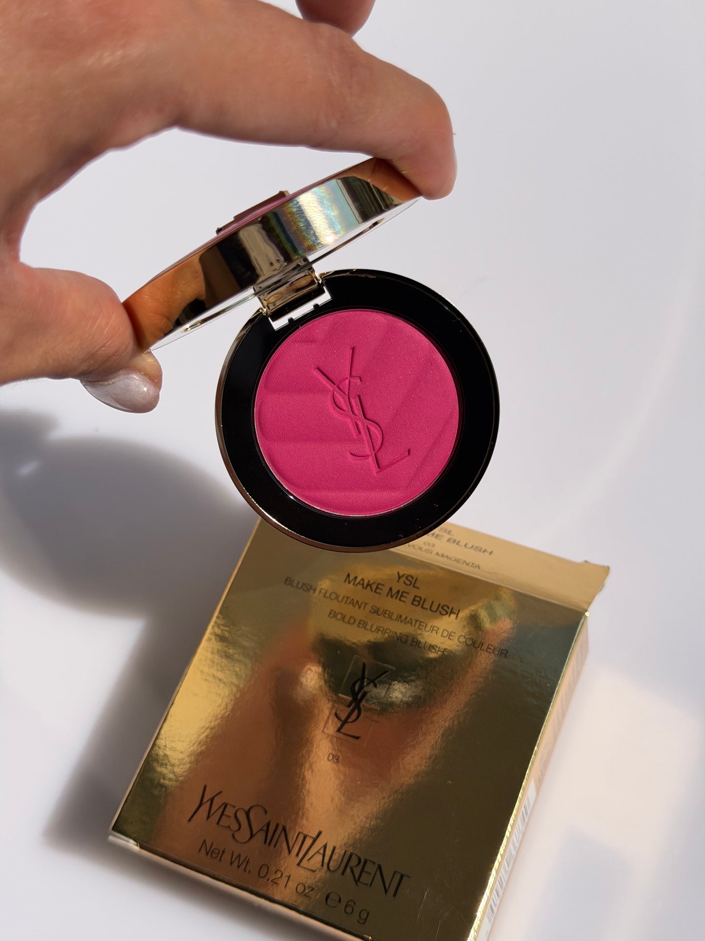 Make me Blush 24H Biuldable Blurring Powder Blush YSL- 03 MISCHIEVOUS MAGETA