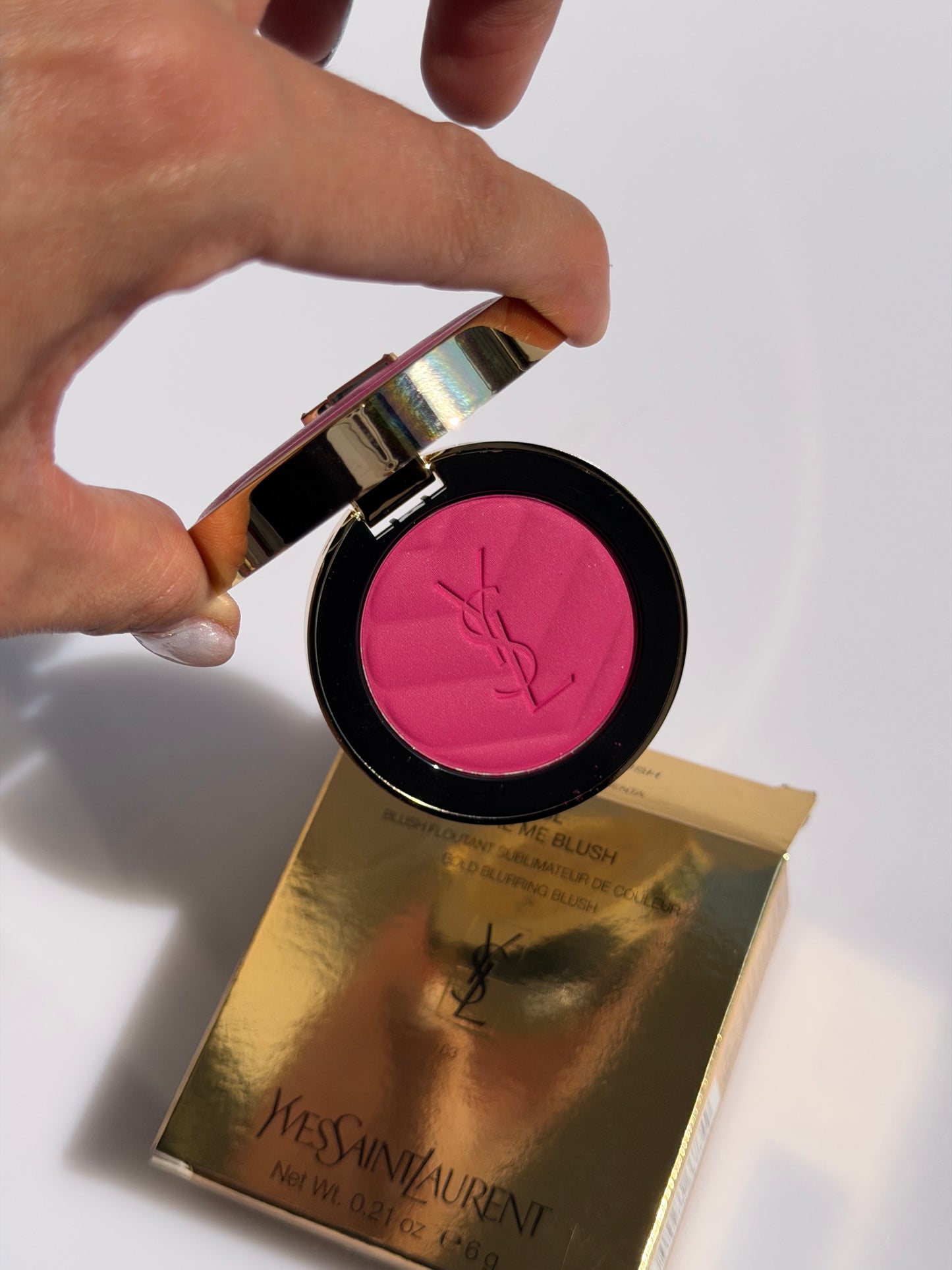 Make me Blush 24H Biuldable Blurring Powder Blush YSL- 03 MISCHIEVOUS MAGETA