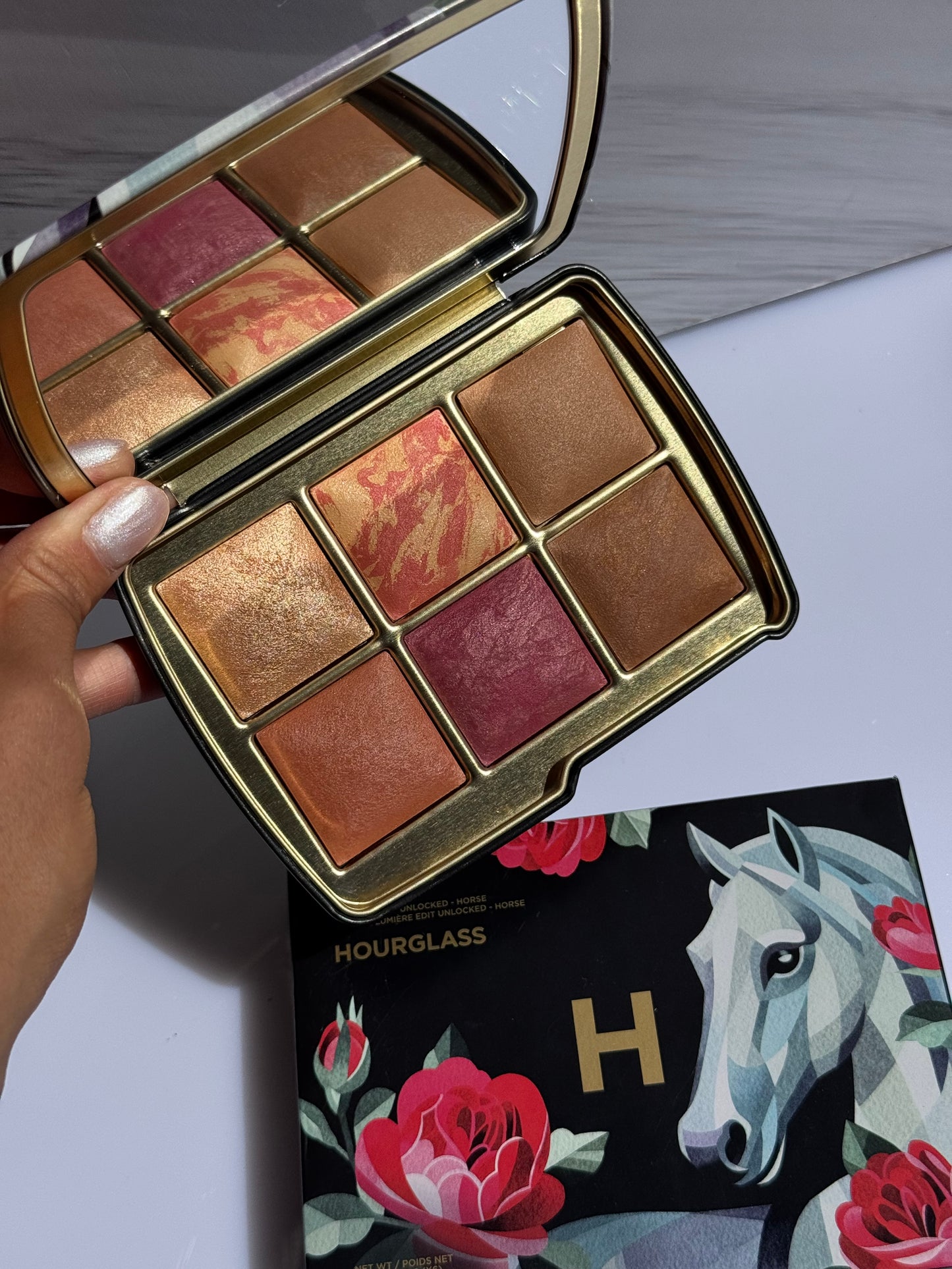CUSTOM PALETTE -AMBIENT LIGHTING EDIT UNLOCKED - Empaque HORSE y tonos FOX Hourglass
