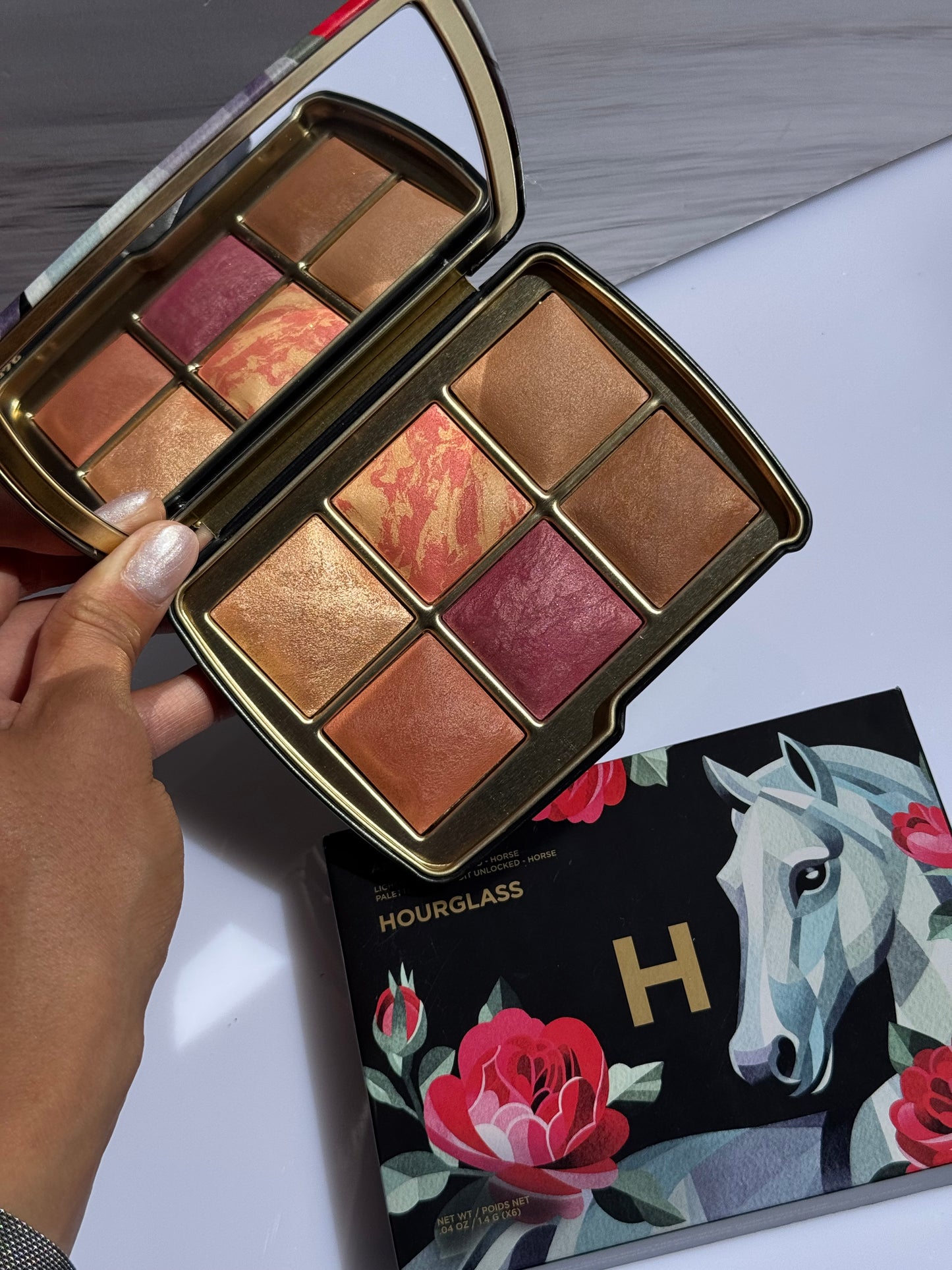 CUSTOM PALETTE -AMBIENT LIGHTING EDIT UNLOCKED - Empaque HORSE y tonos FOX Hourglass
