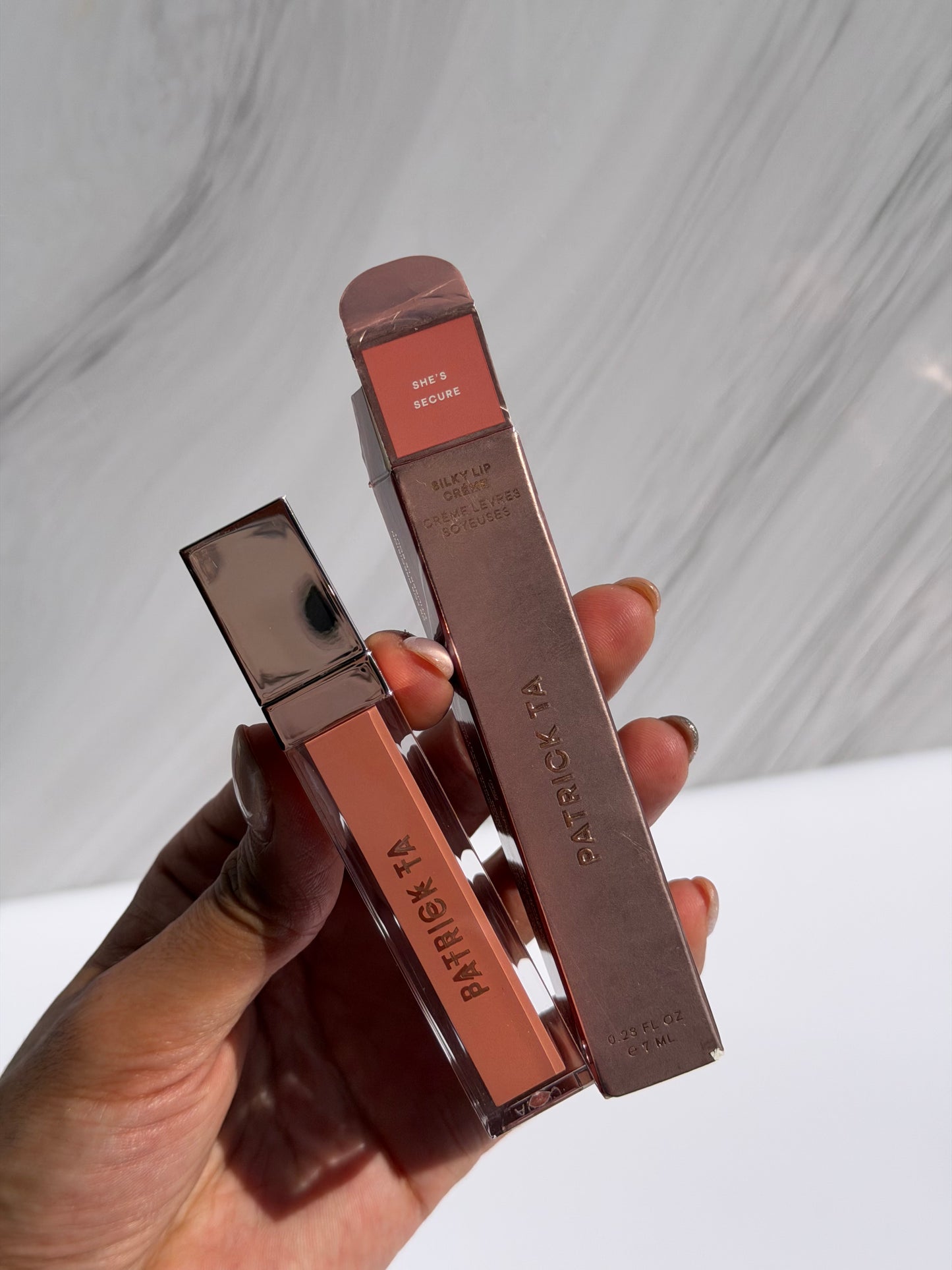 PATRICK TA- Silky Lip Crème Tono: She’s Secure