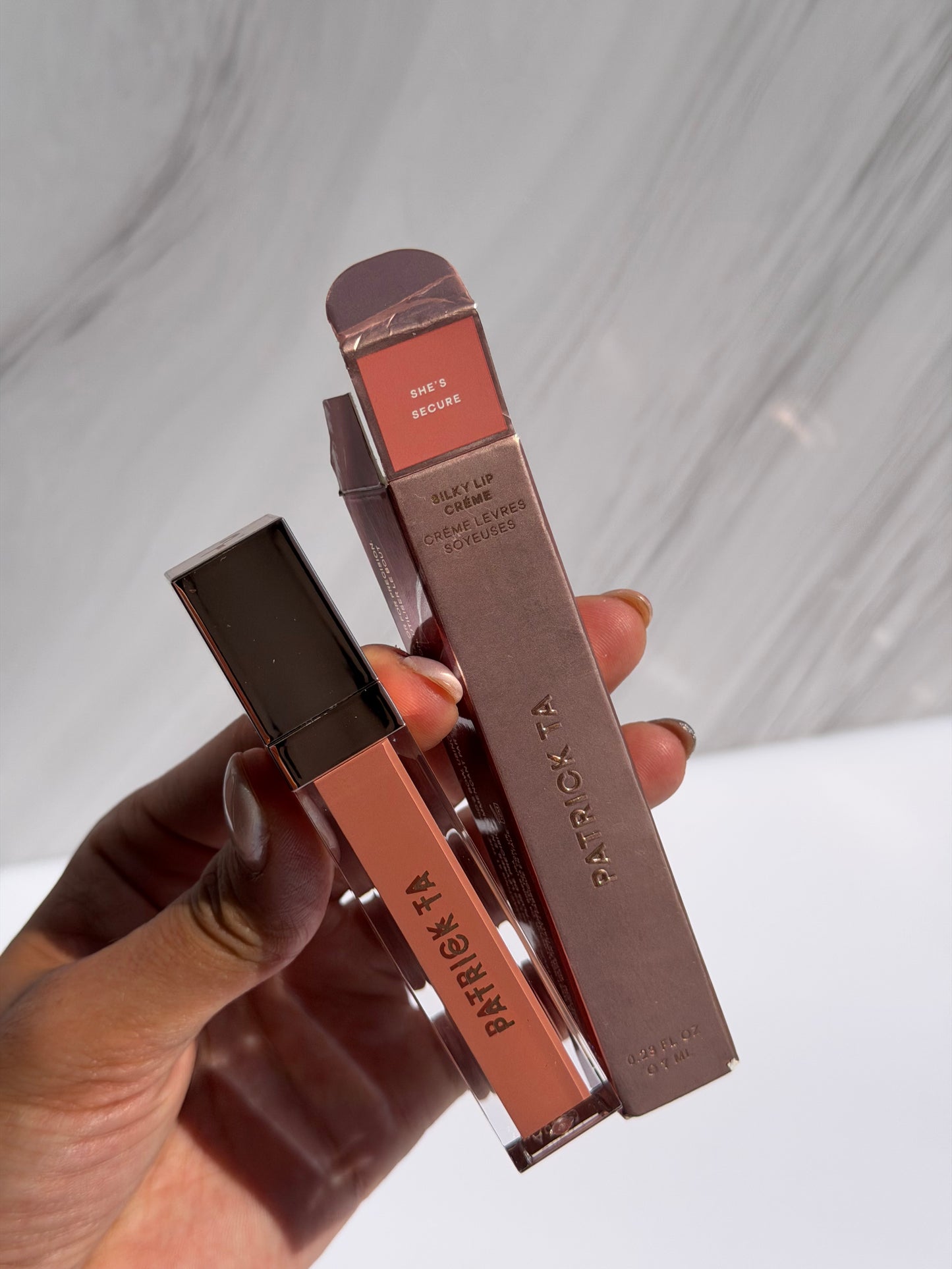 PATRICK TA- Silky Lip Crème Tono: She’s Secure