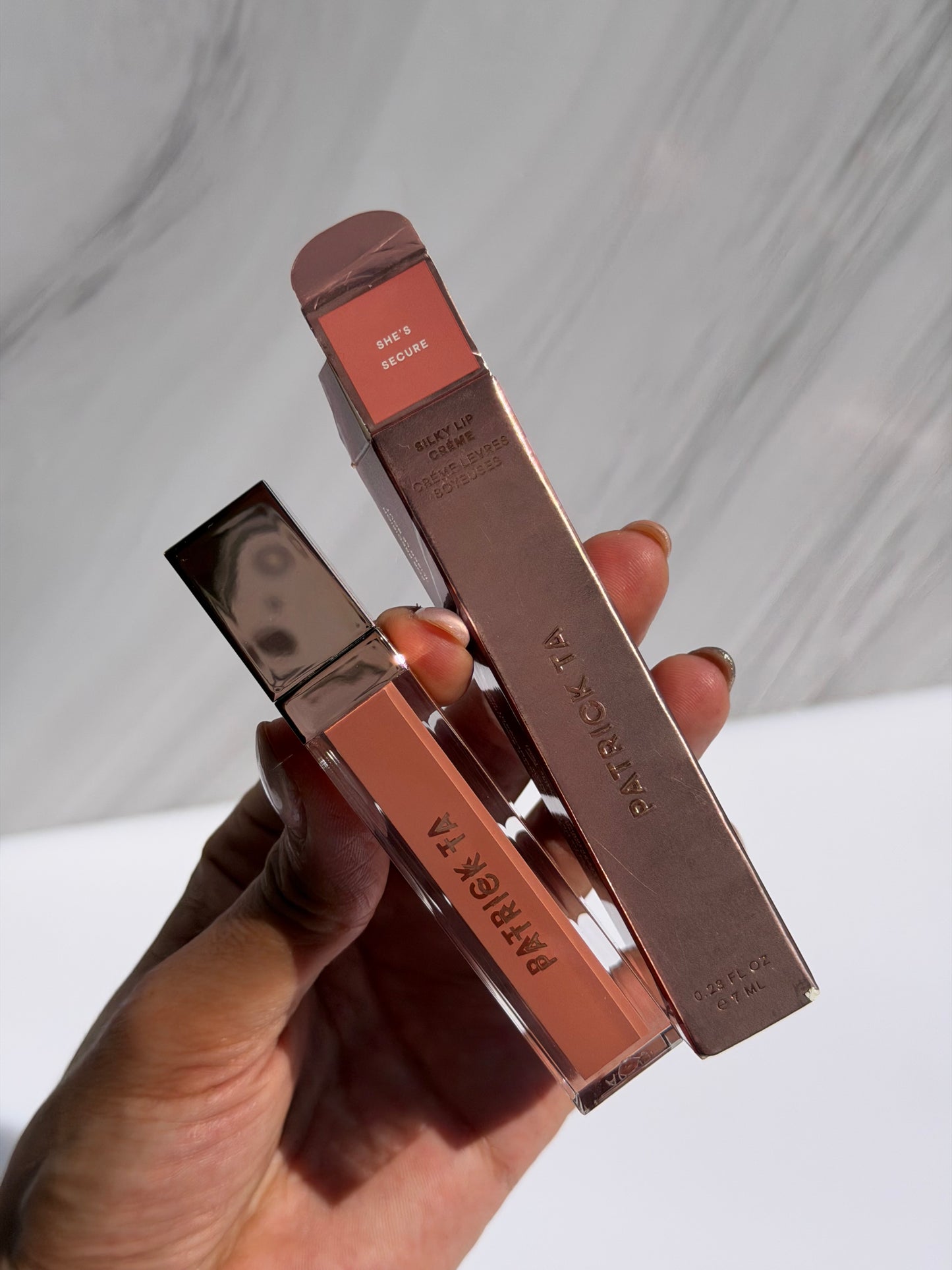 PATRICK TA- Silky Lip Crème Tono: She’s Secure