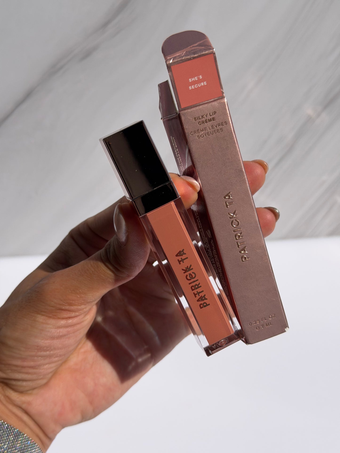 PATRICK TA- Silky Lip Crème Tono: She’s Secure