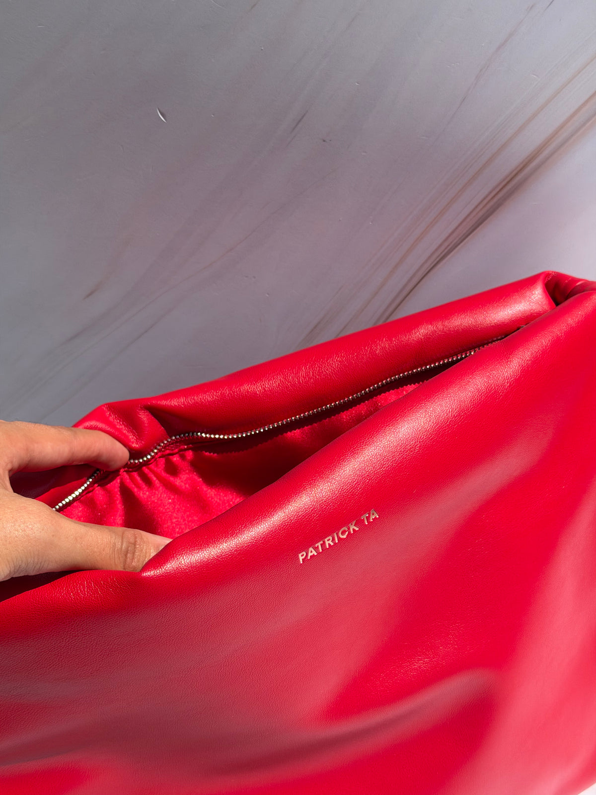 Puffer Clutch Rojo Patrick Ta