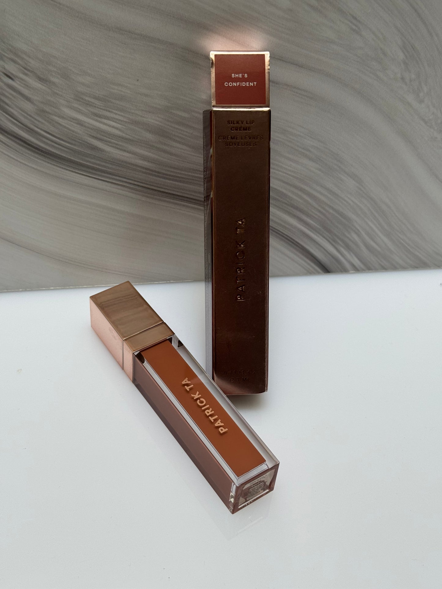 PATRICK TA- Silky Lip Crème Tono: SHE’S CONFIDENT