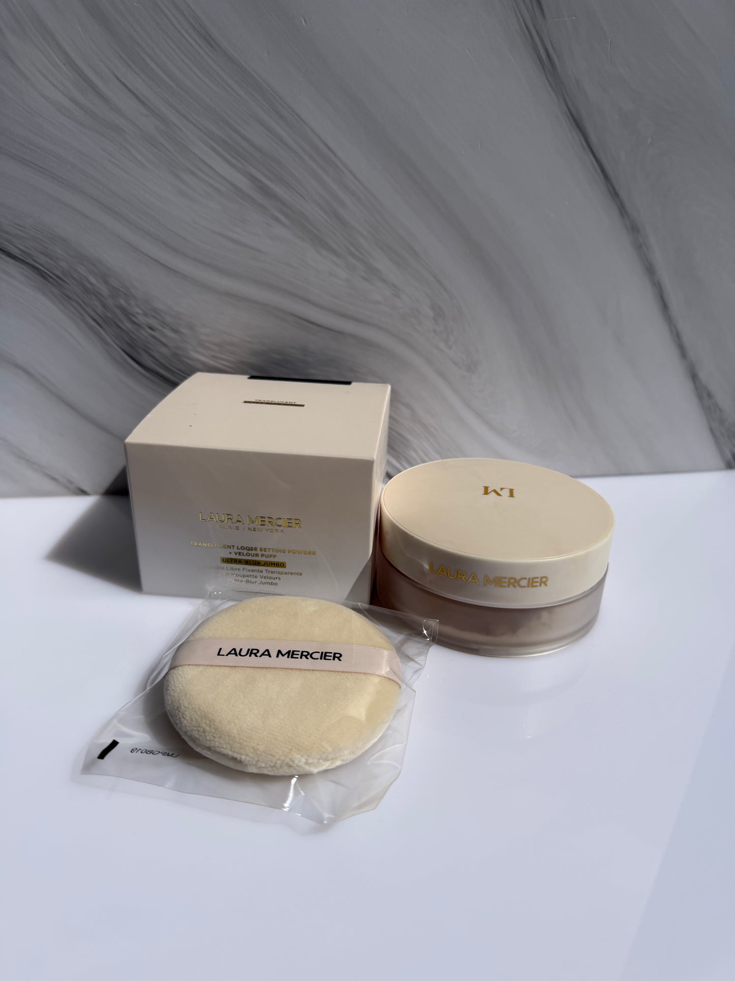 Laura Mercier Ultra-Blur Talc-Free Longwearing Translucent Loose Setting Powder JUMBO - TRANSLUCENT