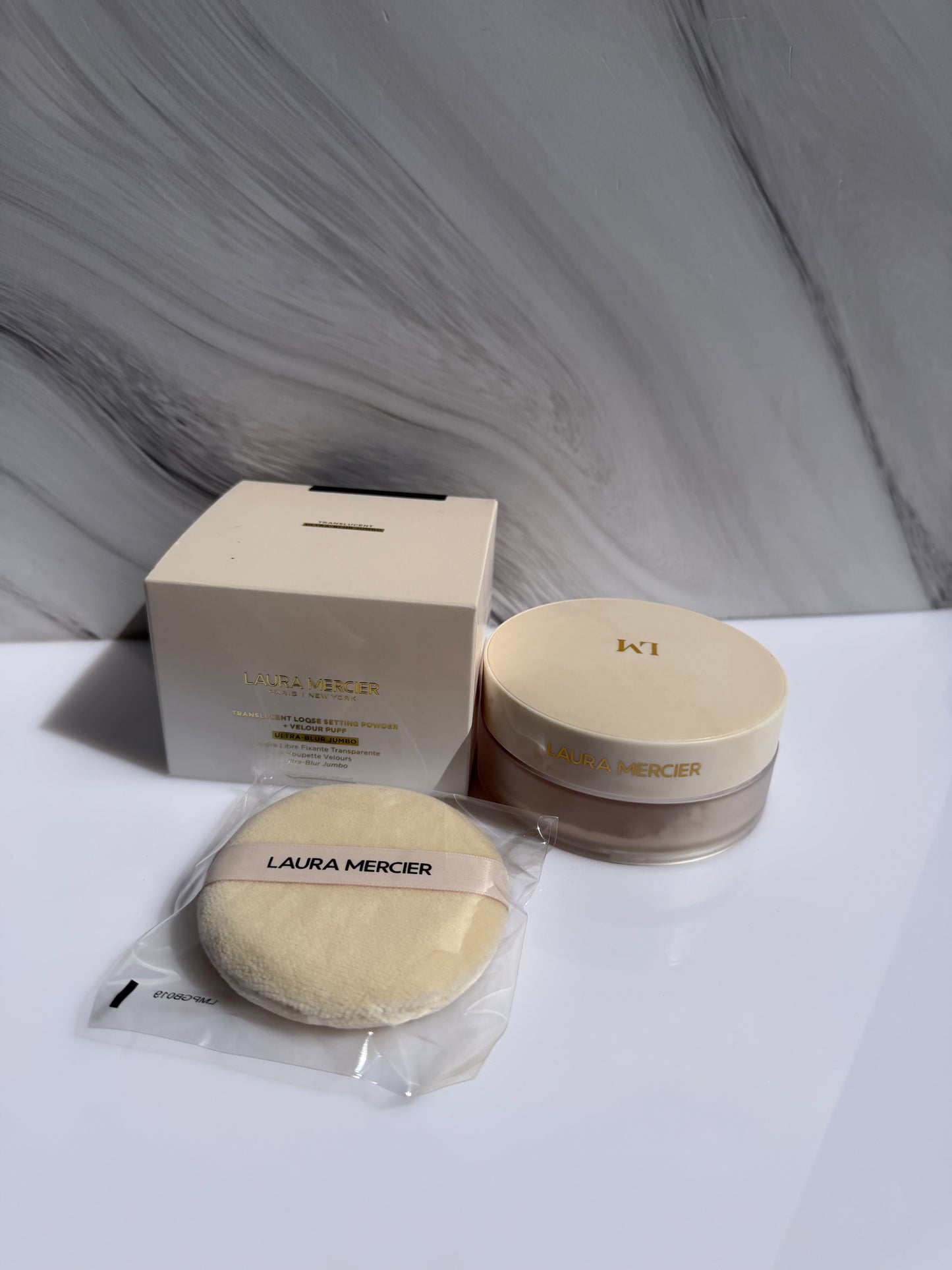 Laura Mercier Ultra-Blur Talc-Free Longwearing Translucent Loose Setting Powder JUMBO - TRANSLUCENT