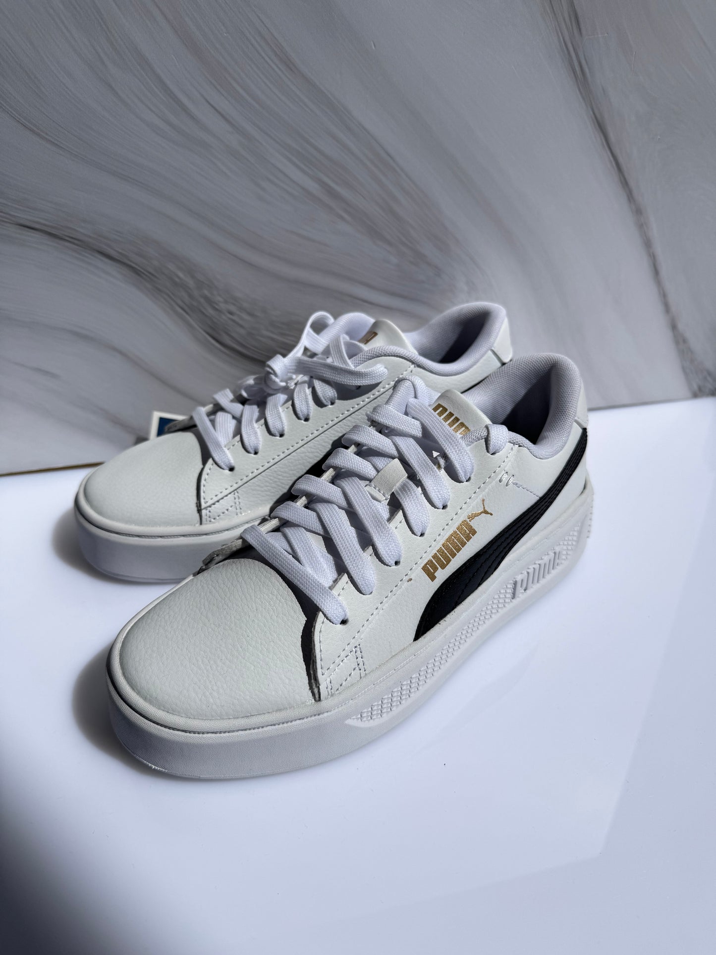 Tenis Puma Talla 23.5 (sin caja)